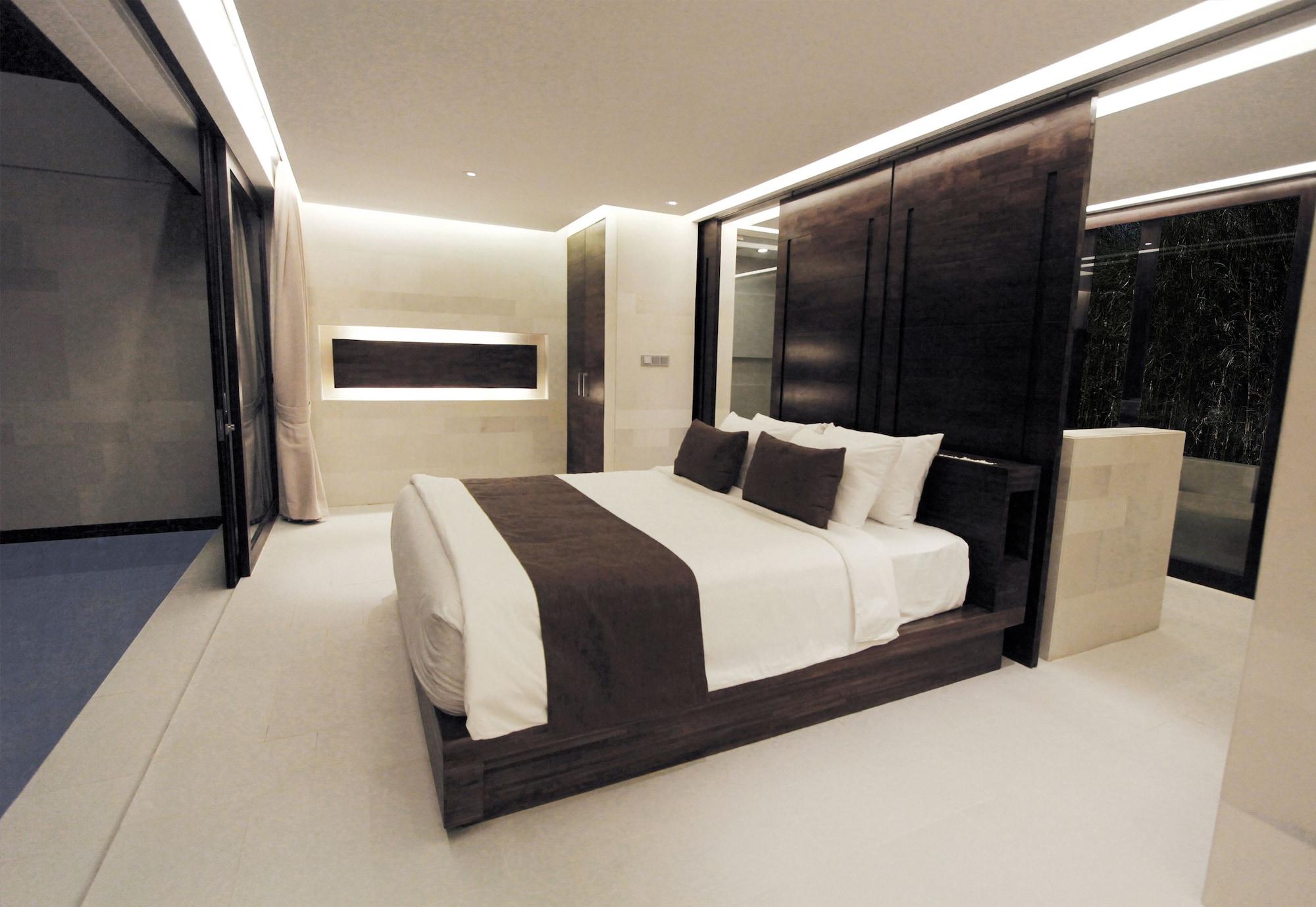 Equilibria * Seminyak (Bali)