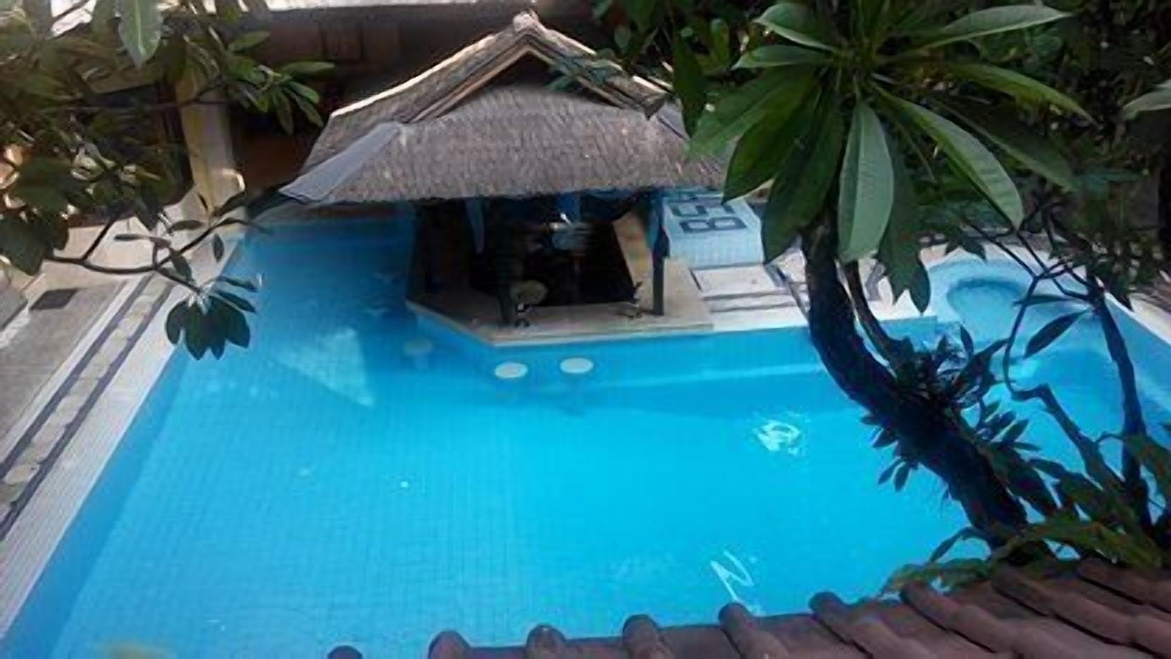 Bali Segara Hotel 2*