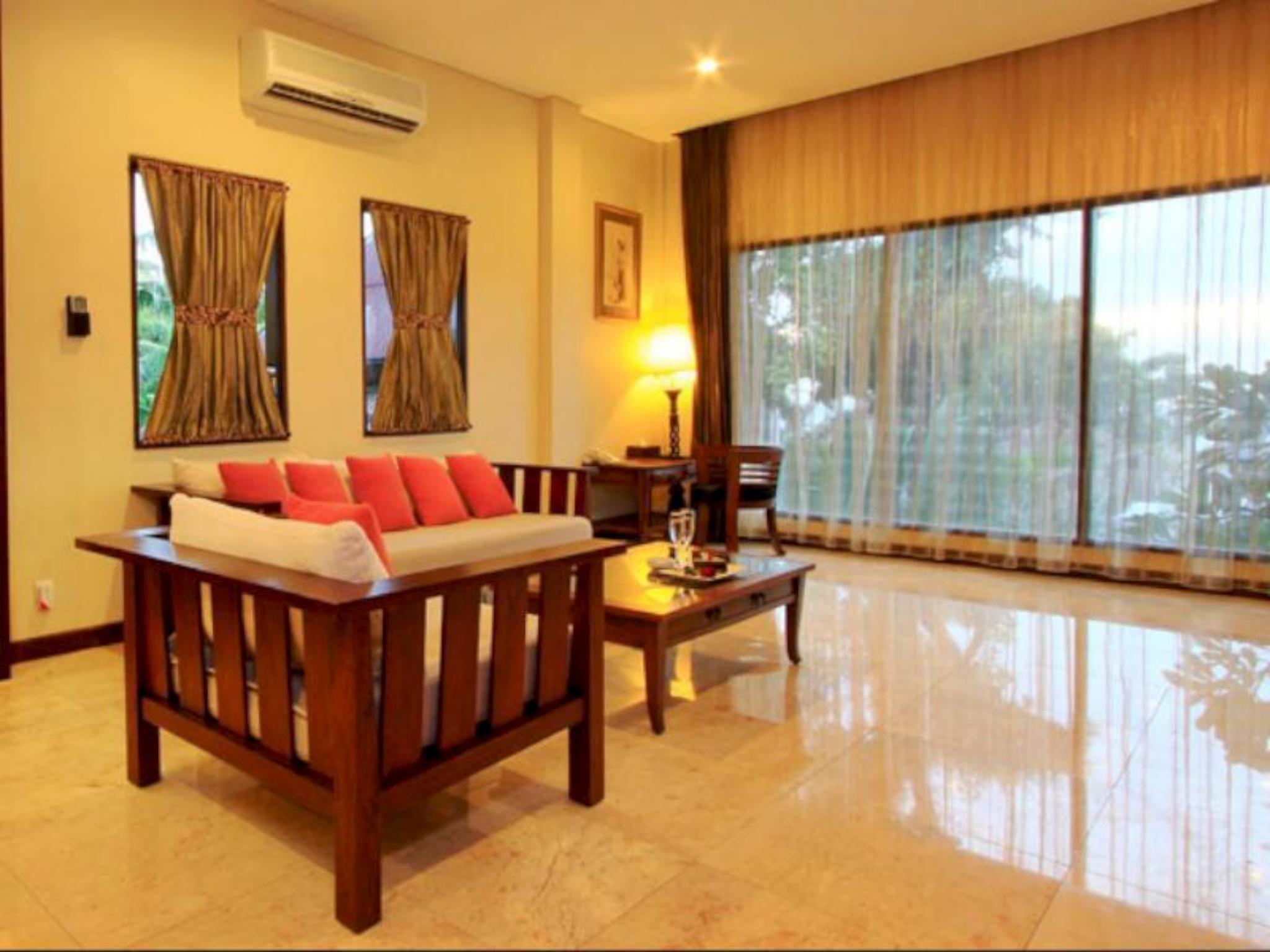 Pelangi Bali & Hotel