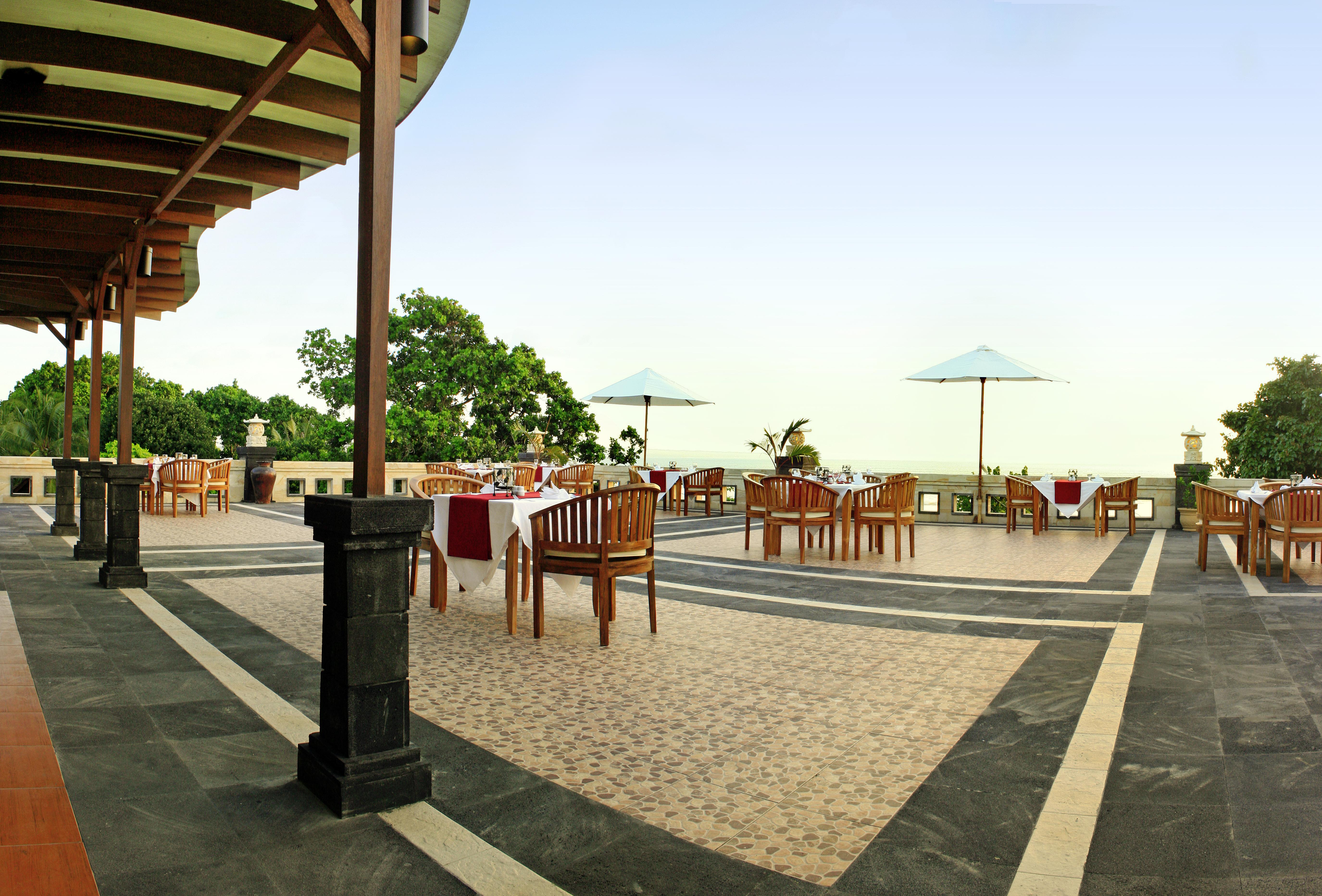 Pelangi Bali & Hotel Seminyak (Bali)