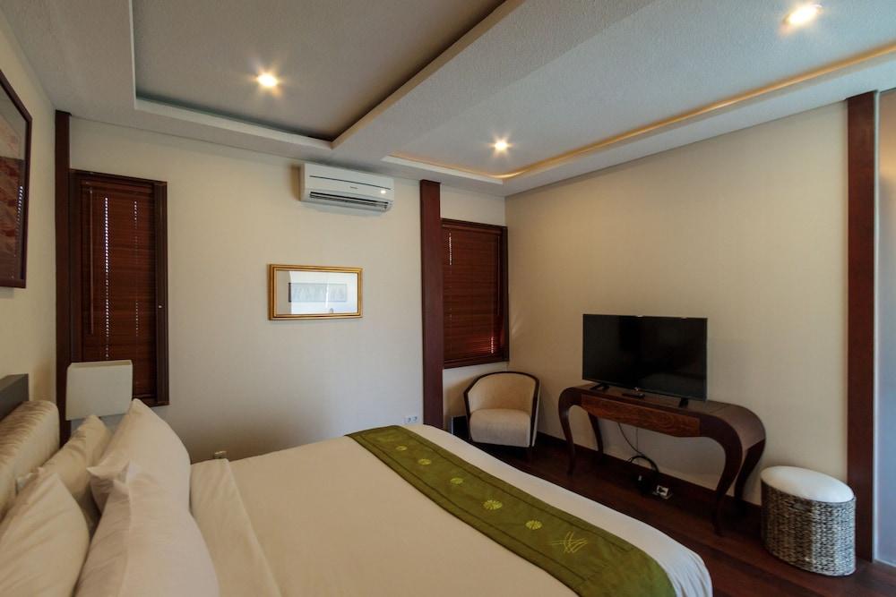 Villa Disini Luxury Villas-chse Certified Seminyak (Bali)
