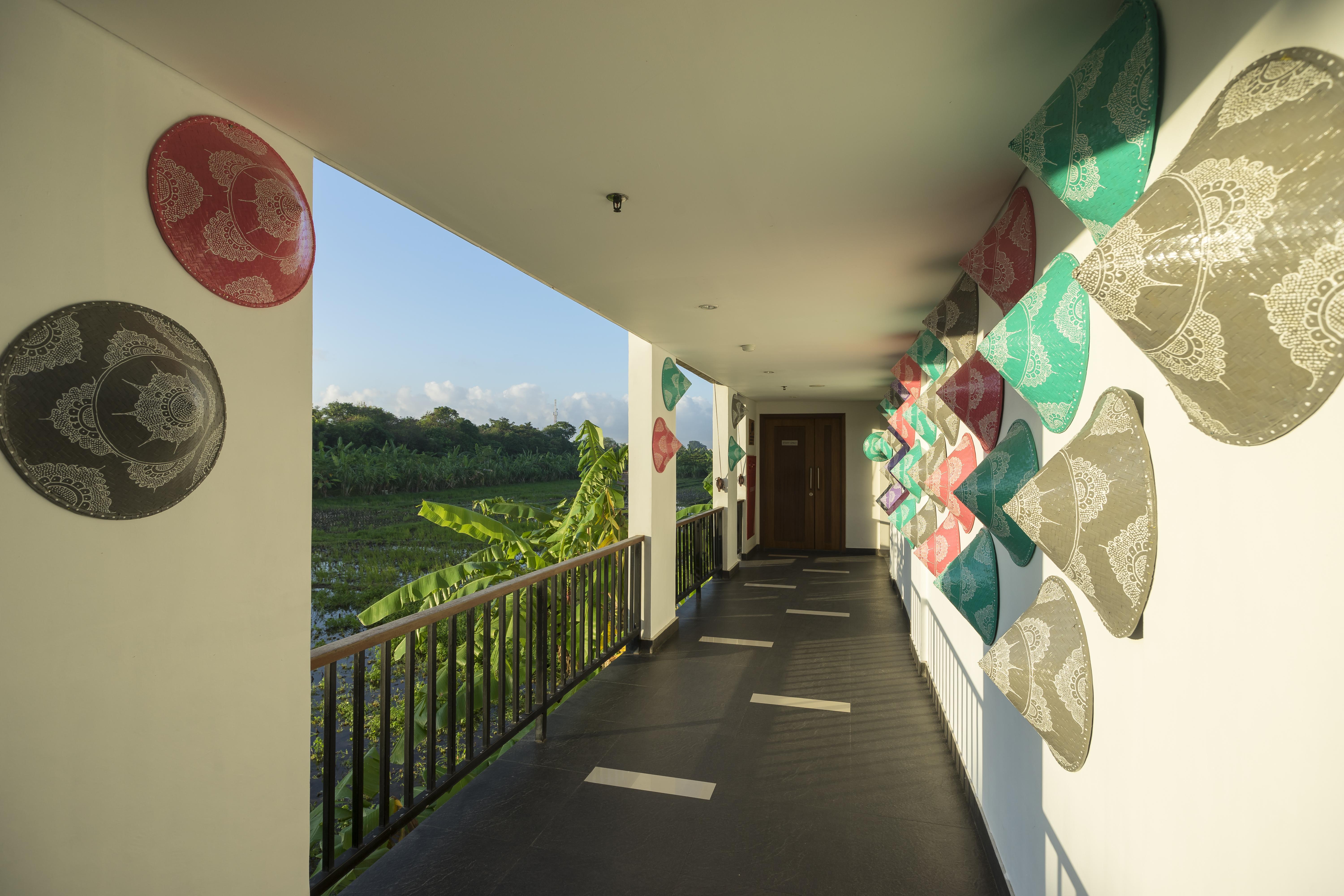 D'primahotel Petitenget 2 4*
