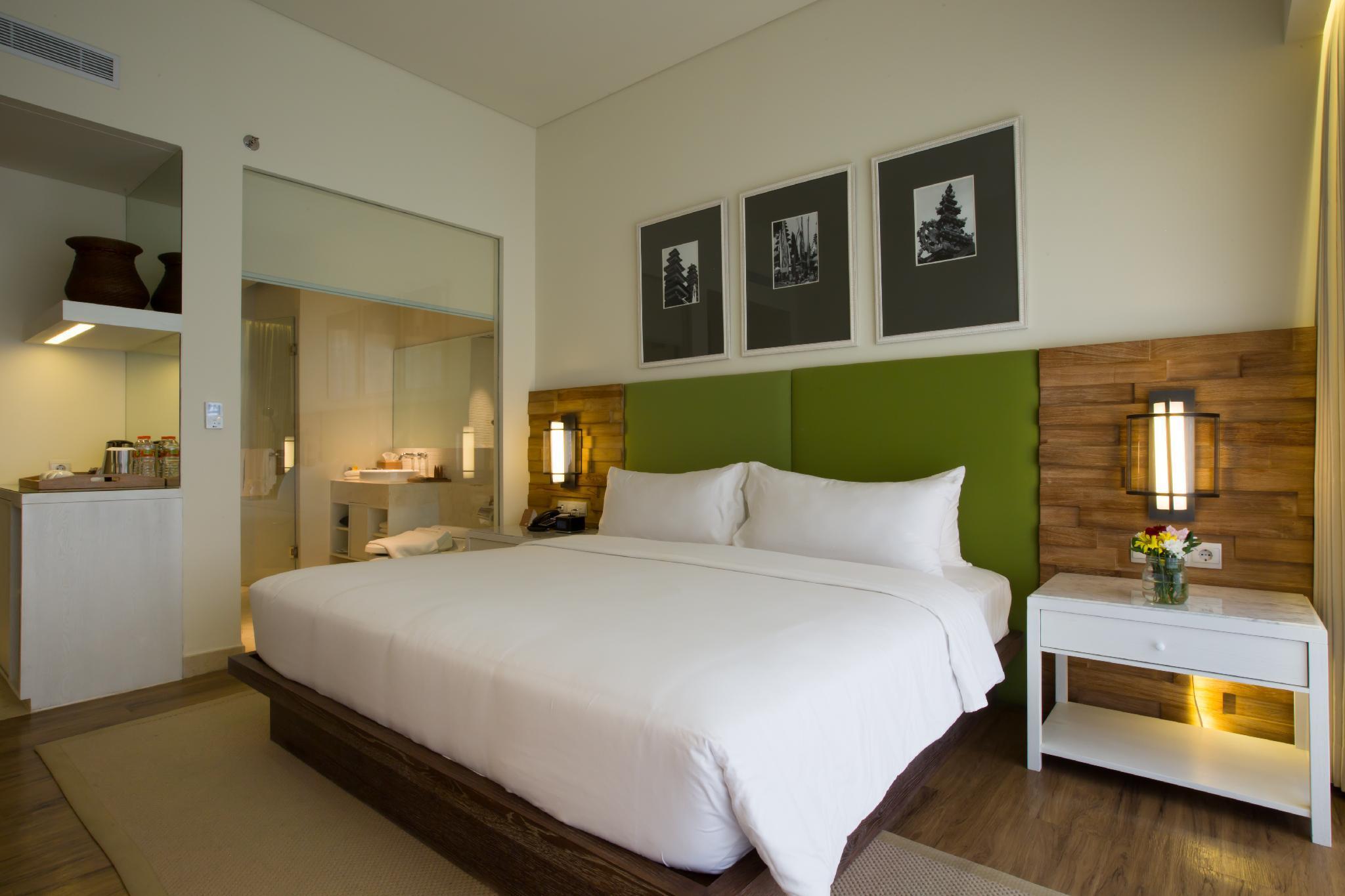 Hotel Bali Paragon 4*