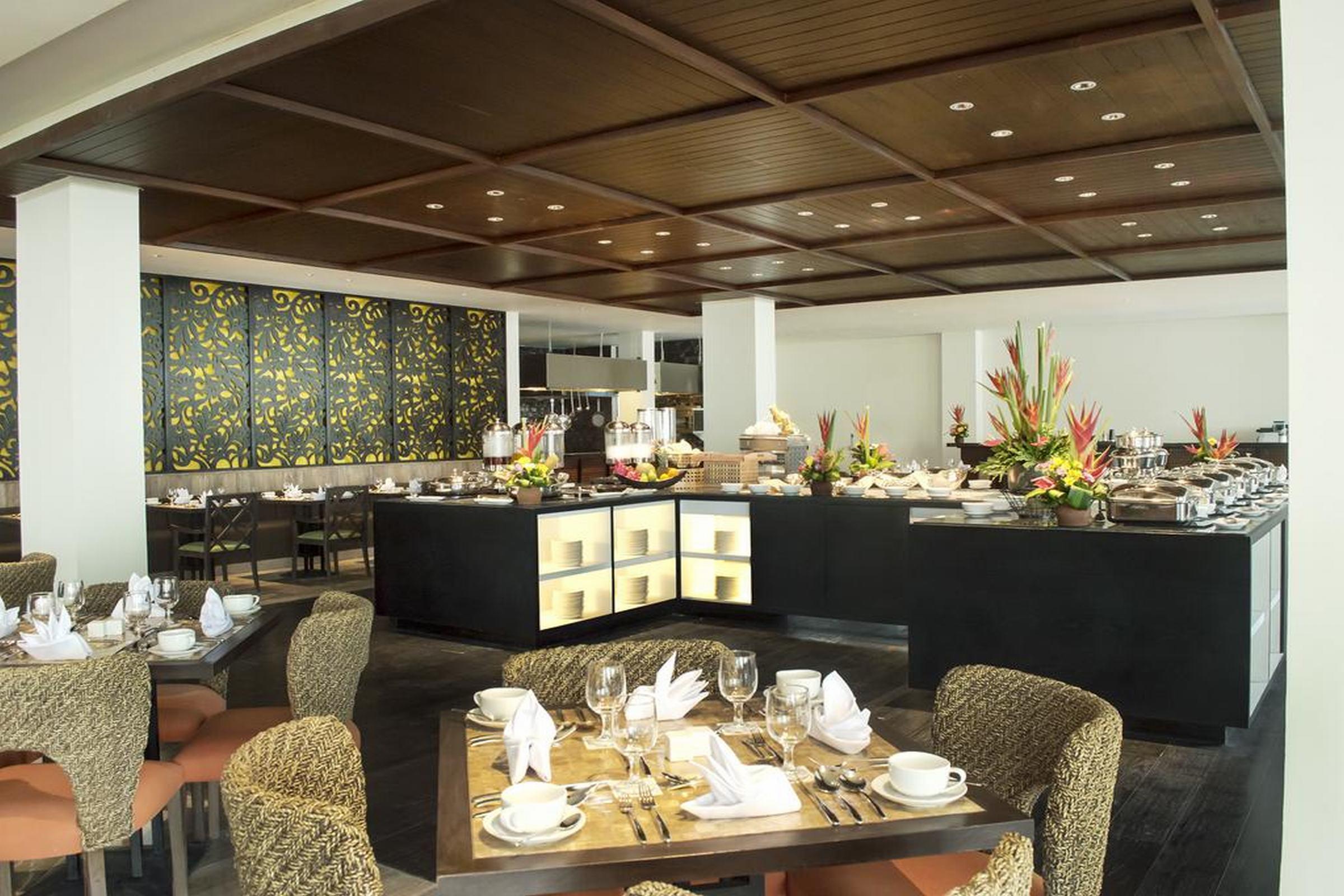 Hotel Bali Paragon 4*