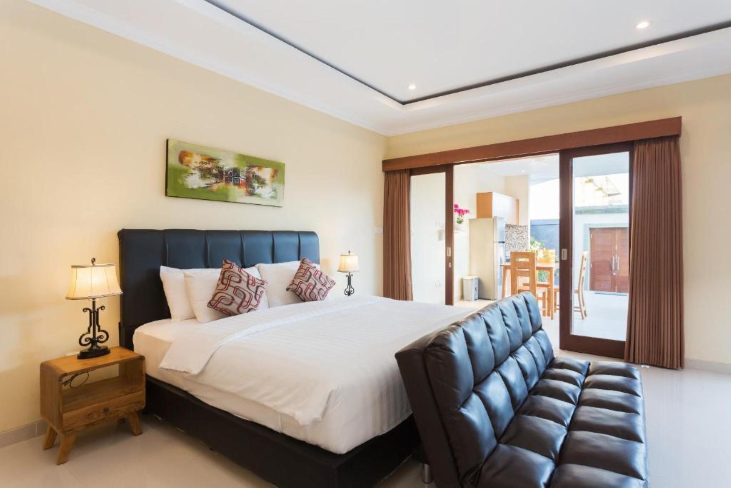 Kubu Petitenget Hotel