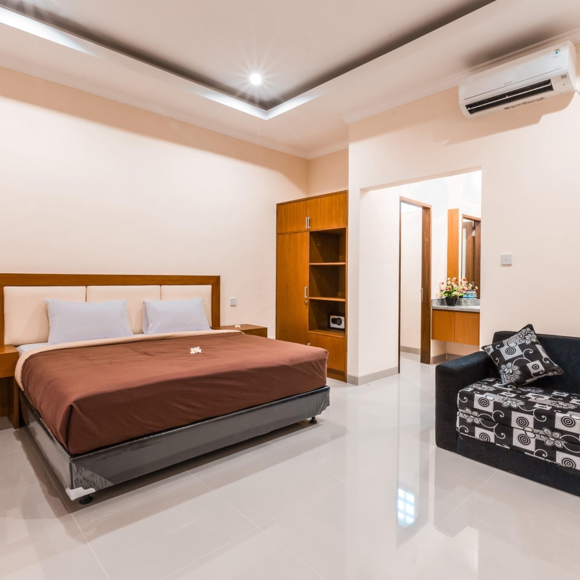 Hotel Kubu Petitenget 3*