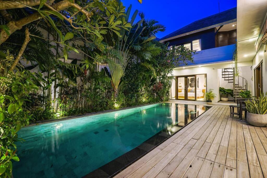 Villa Frangipani Mawe At Berawa *