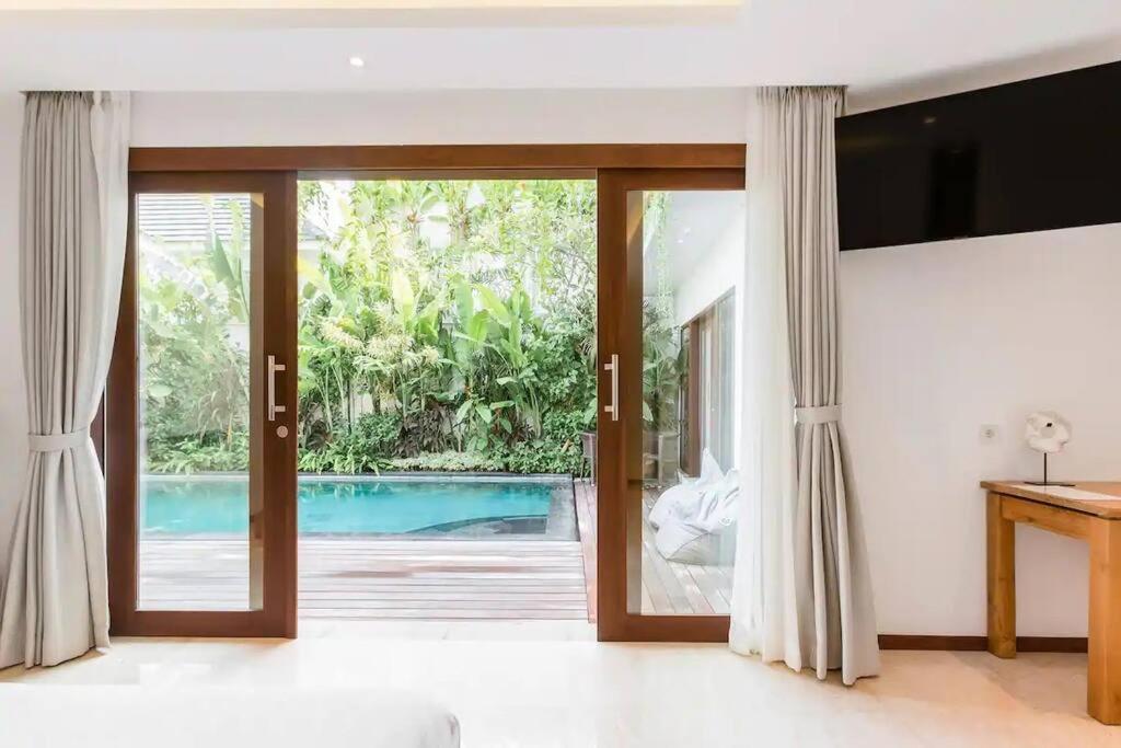 Villa Frangipani Mawe At Berawa *