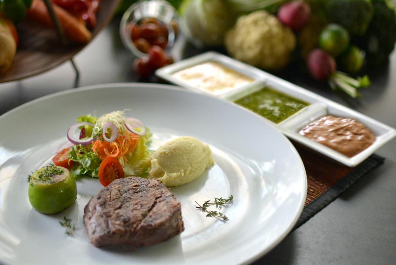 Hotel Harper Kuta By Aston 4*