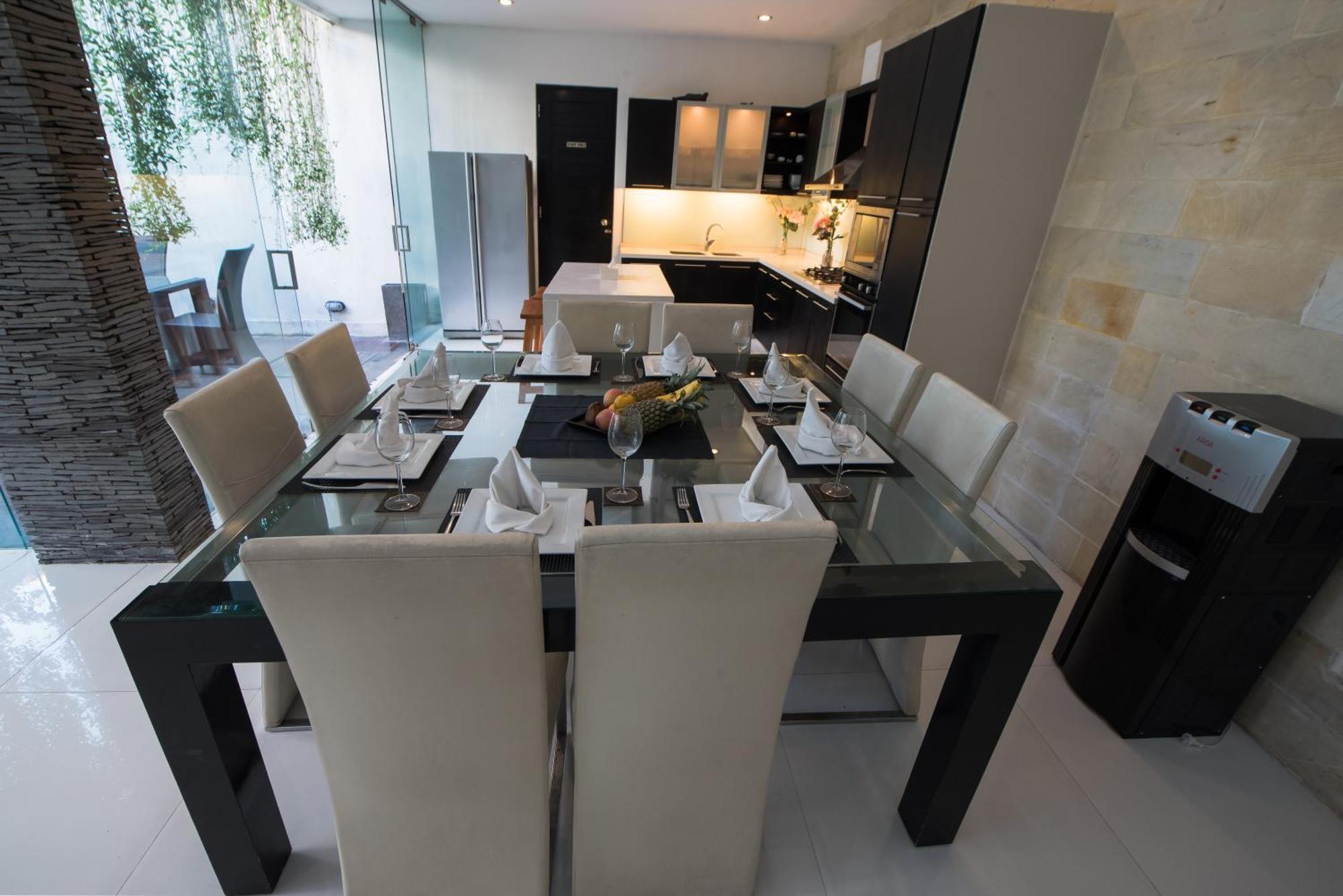 Sky-villa 3- 8 Bedroom Brilliant Location Between To Shopping Villa Seminyak (Bali)