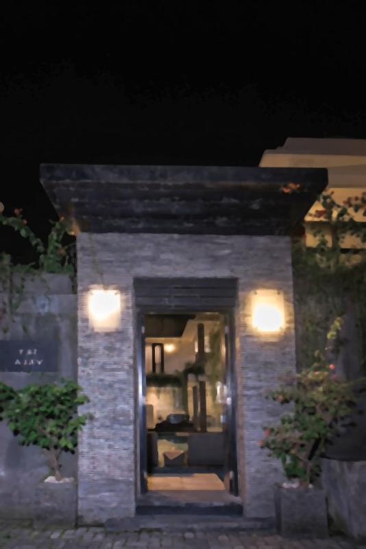 Villa Sky-villa 3- 8 Bedroom Brilliant Location Between To Shopping *