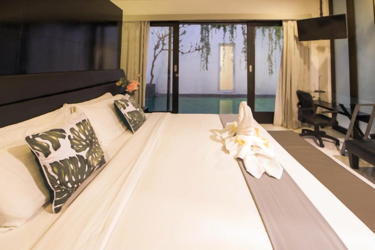 Sky-villa 3- 8 Bedroom Brilliant Location Between To Shopping Villa