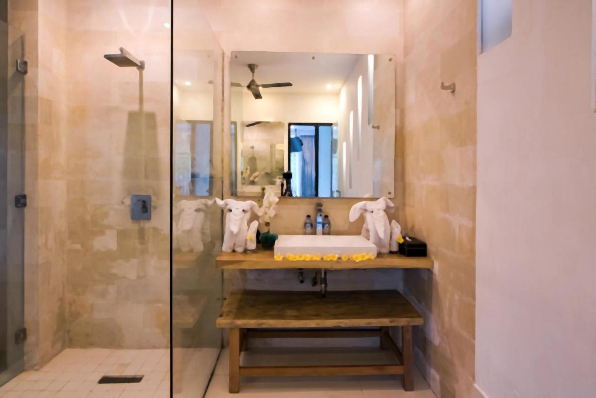 Villa Sky-villa 3- 8 Bedroom Brilliant Location Between To Shopping