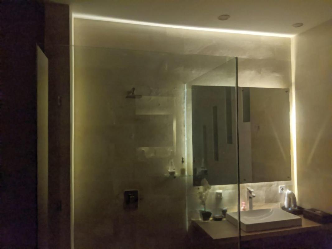 Villa Sky-villa 3- 8 Bedroom Brilliant Location Between To Shopping *