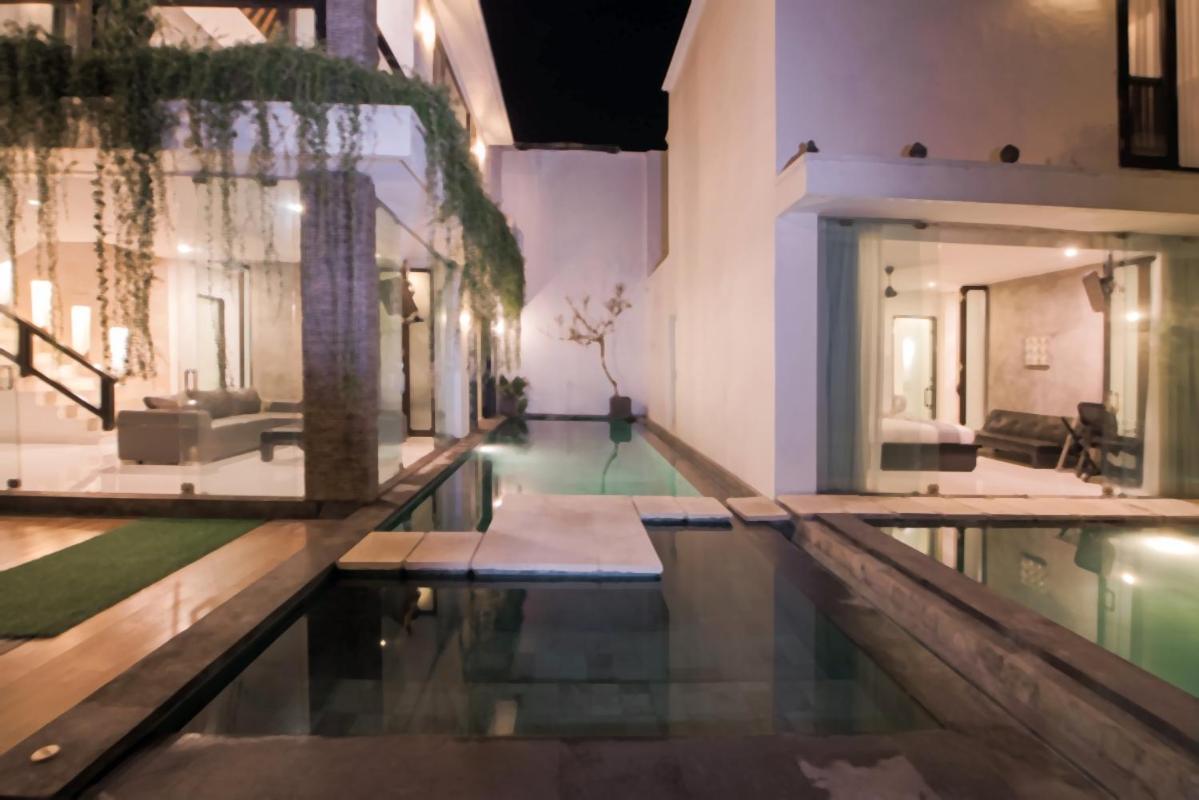 Sky-villa 3- 8 Bedroom Brilliant Location Between To Shopping Villa *