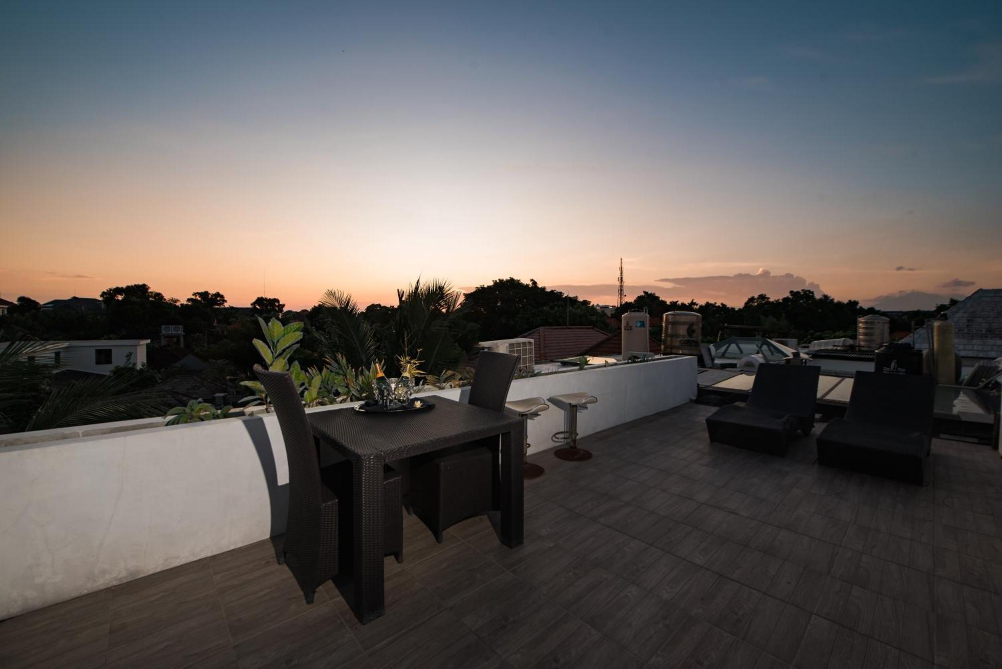 Villa Sky-villa 3- 8 Bedroom Brilliant Location Between To Shopping