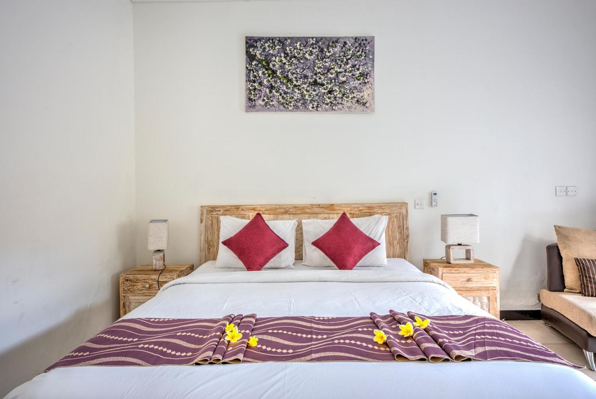 Raka Managed By Manara Villa Legian (Bali)