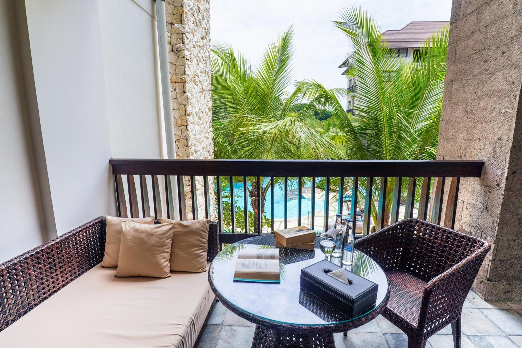 Resort Royal Tulip Springhill