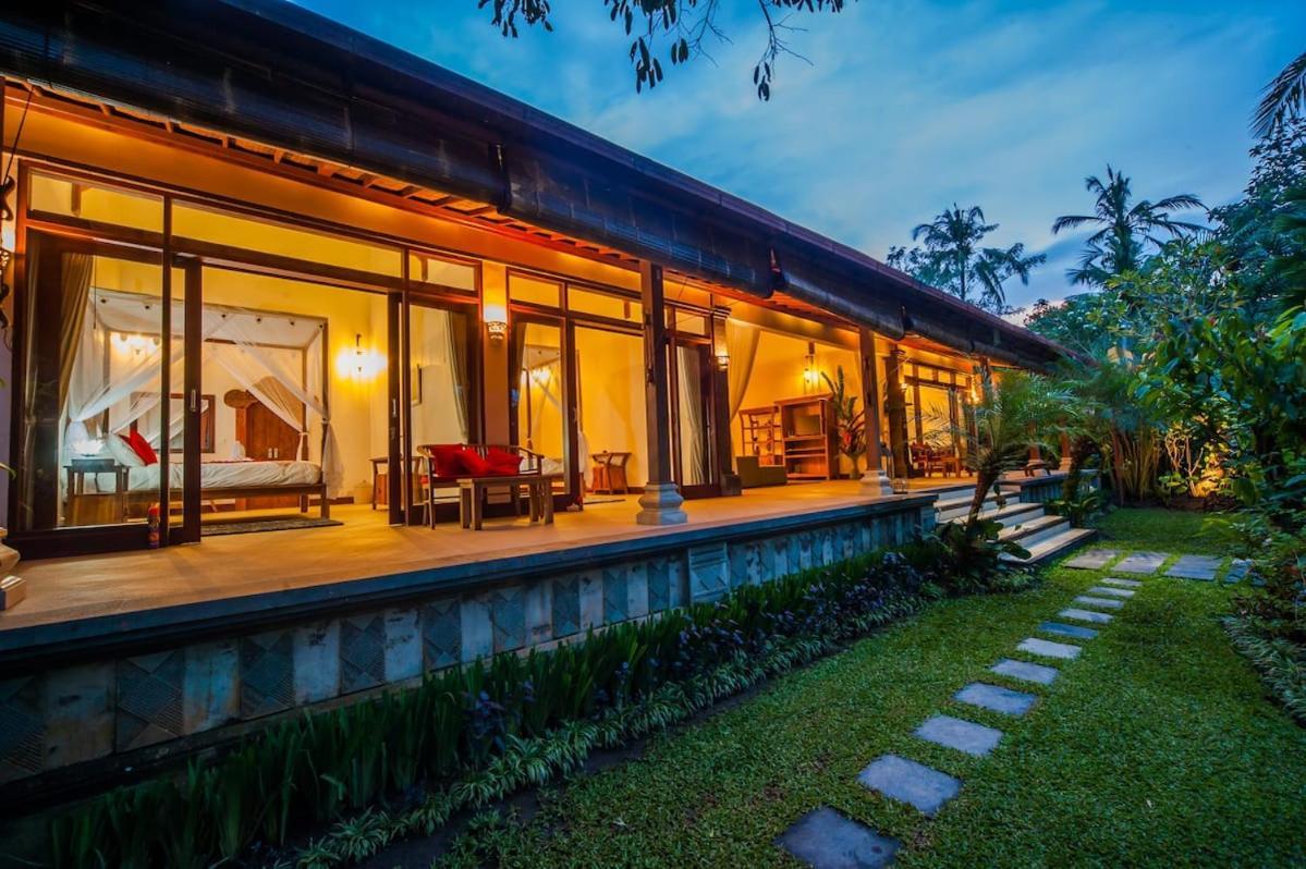 Luxury 3br Infinity Jungle View Aashaya Villa