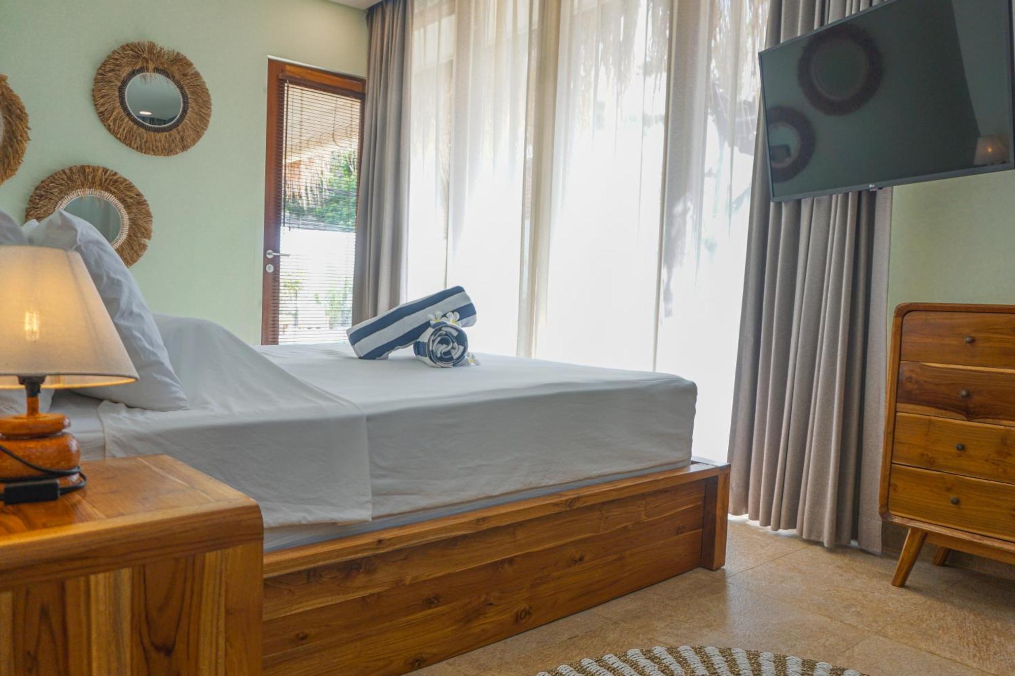 10 Rose Bali 3br Luxury *