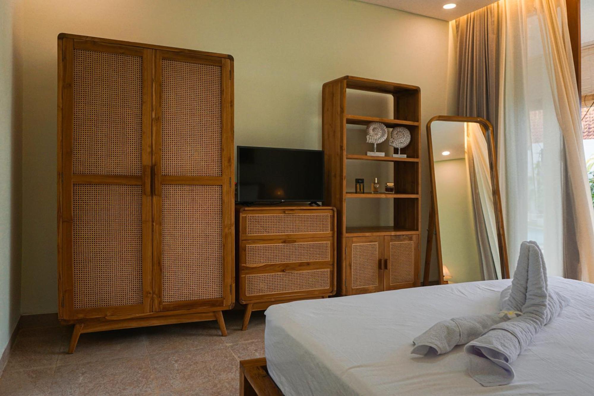 10 Rose Bali 3br Luxury *