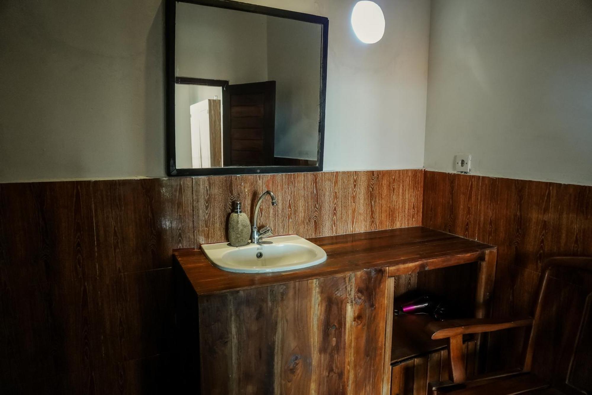 De Olas Padang Padang Bali Guest house