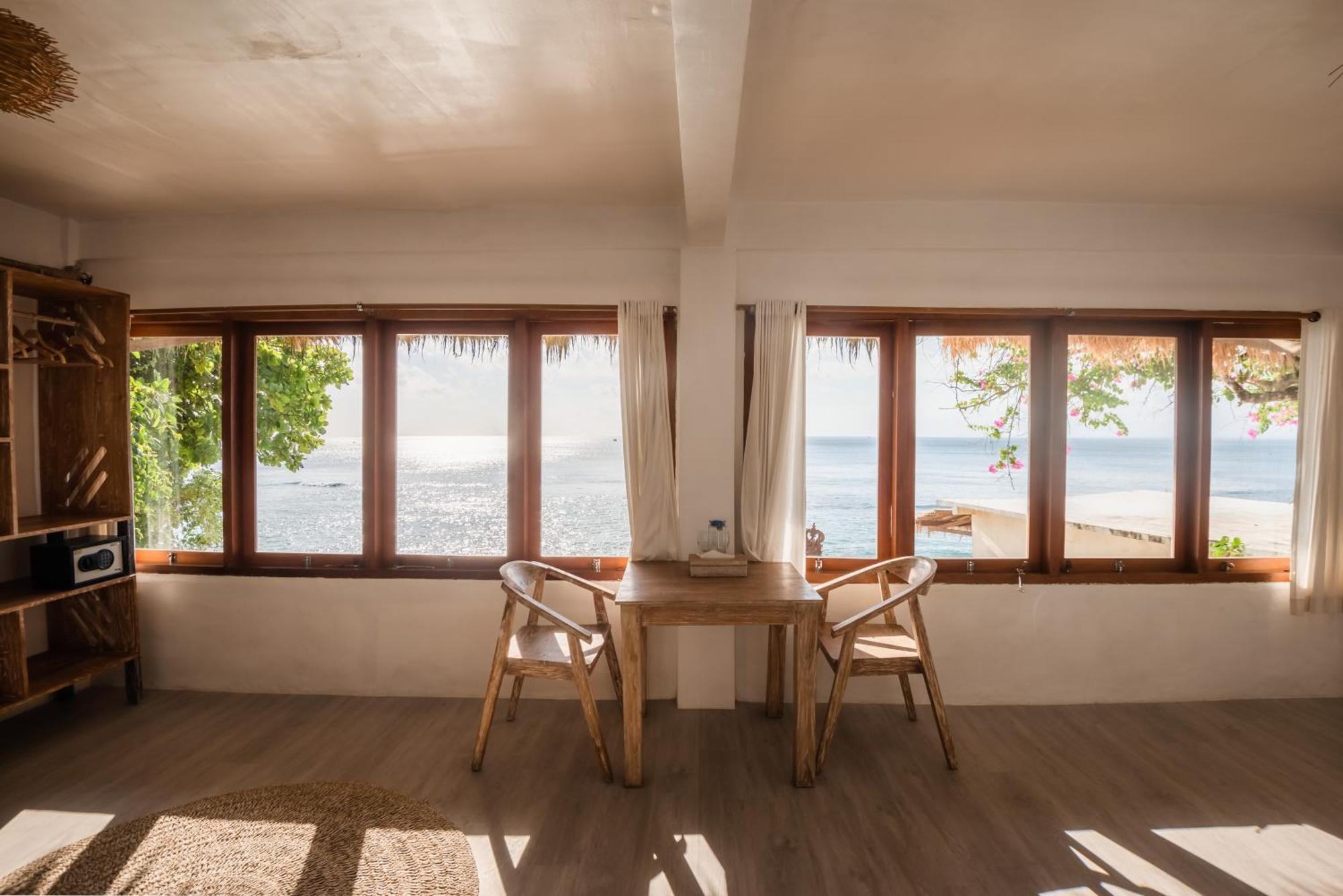 Rock'n Reef 4* Pecatu (Bali)