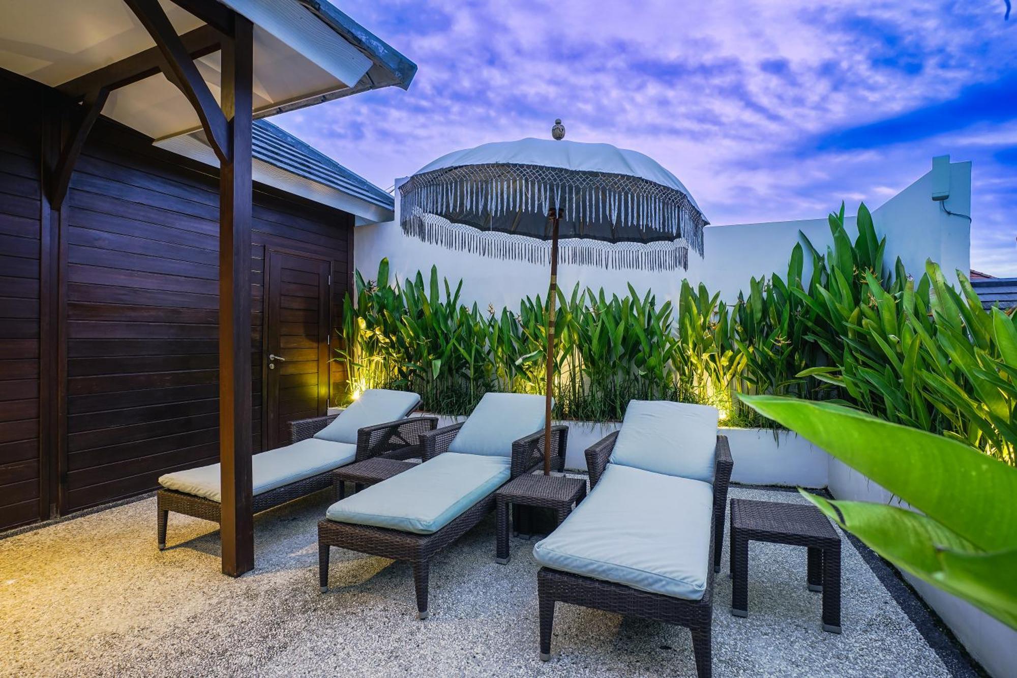 Frangipani Mawe At Berawa Villa