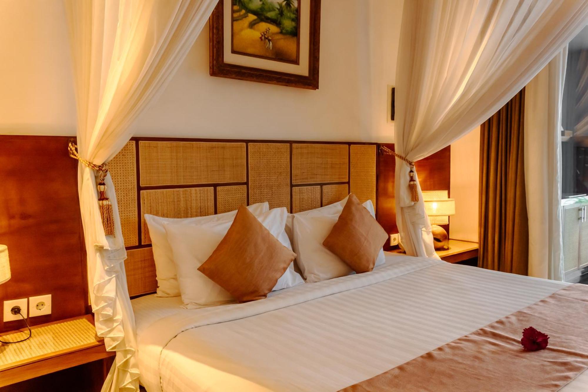 Lasanti Seminyak (Bali)