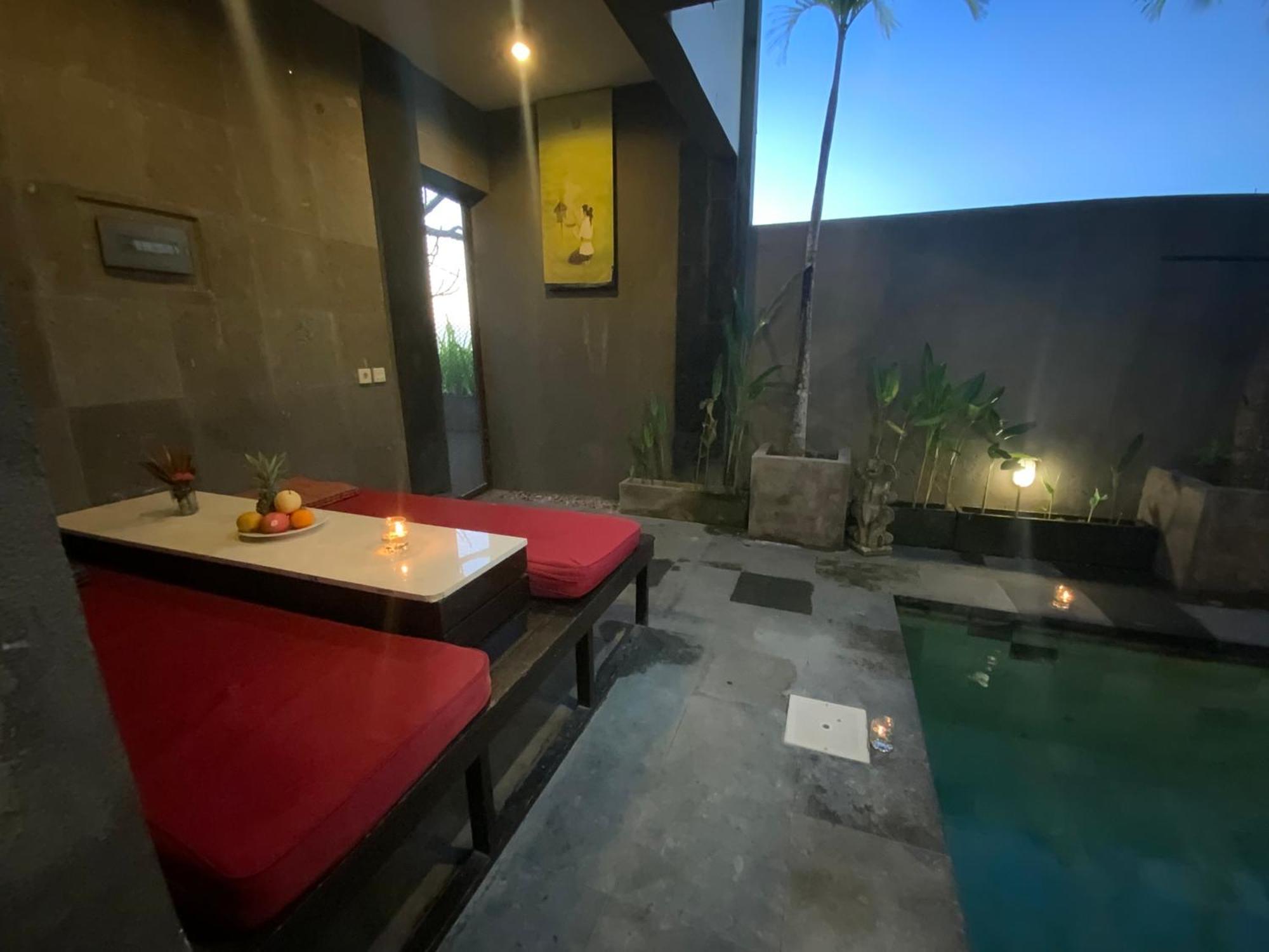 Bali Golden Elephant Boutique
