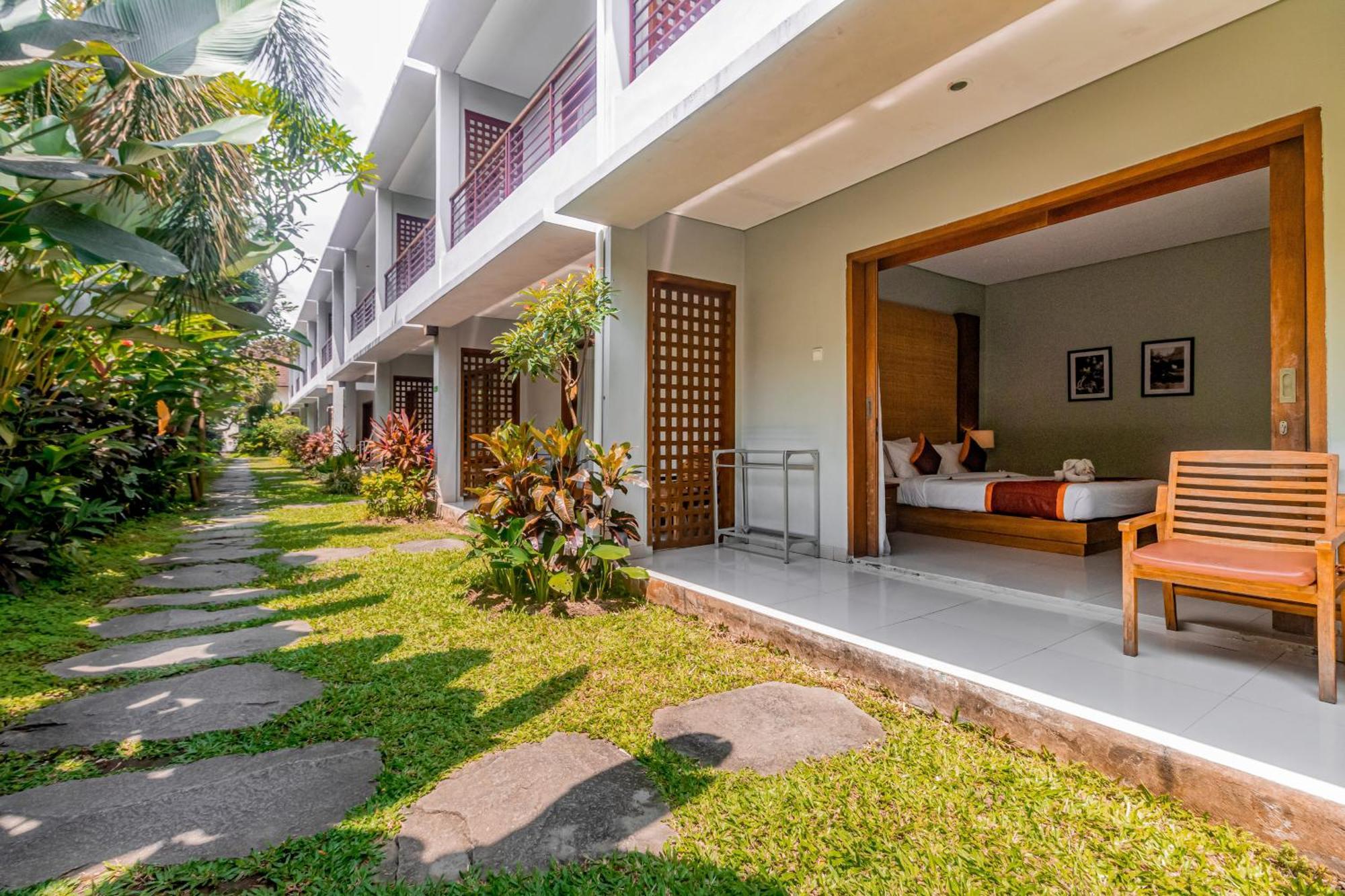 Pertiwi Bisma Hotel 3*