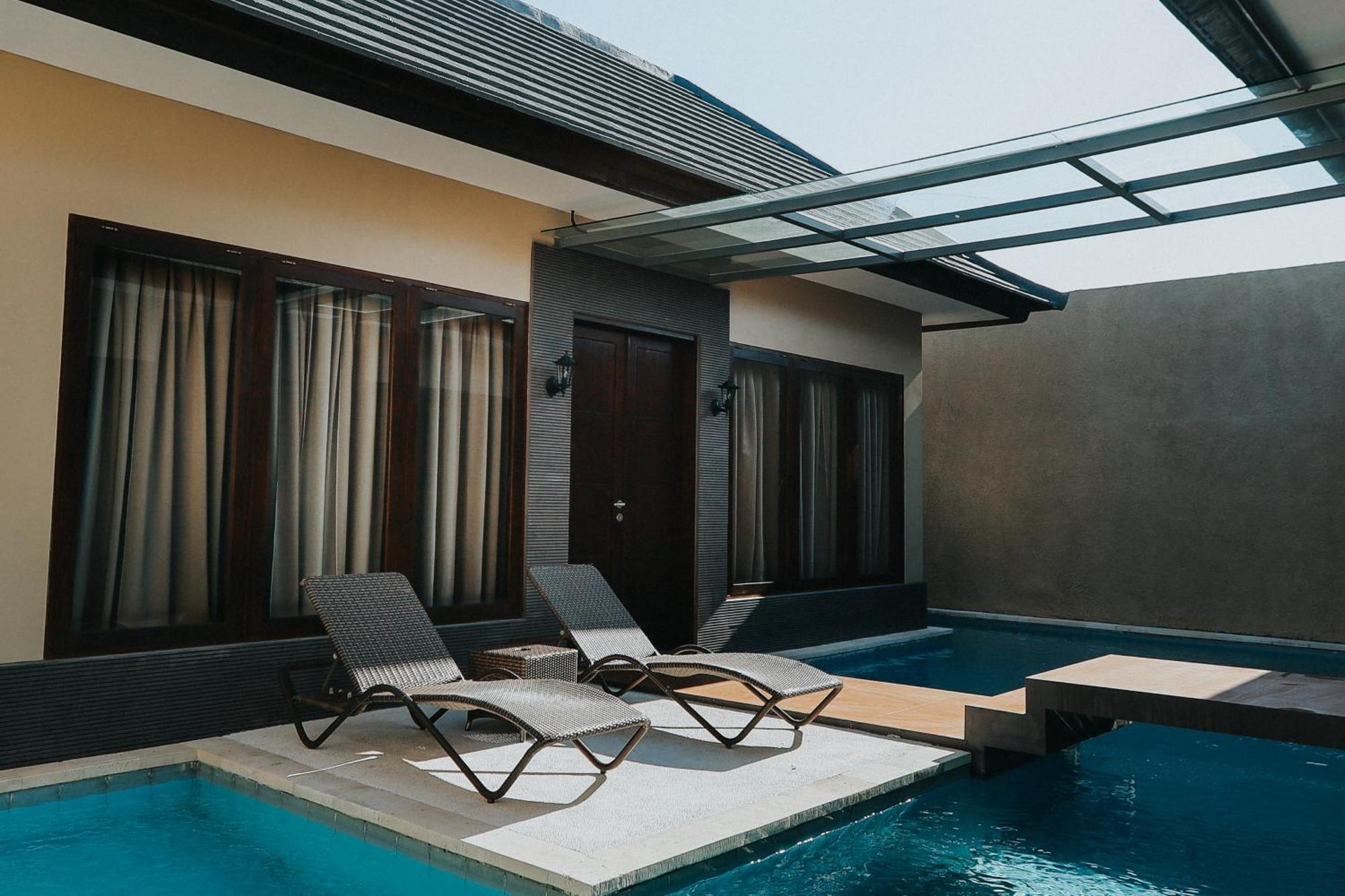 Luxotic Private And *