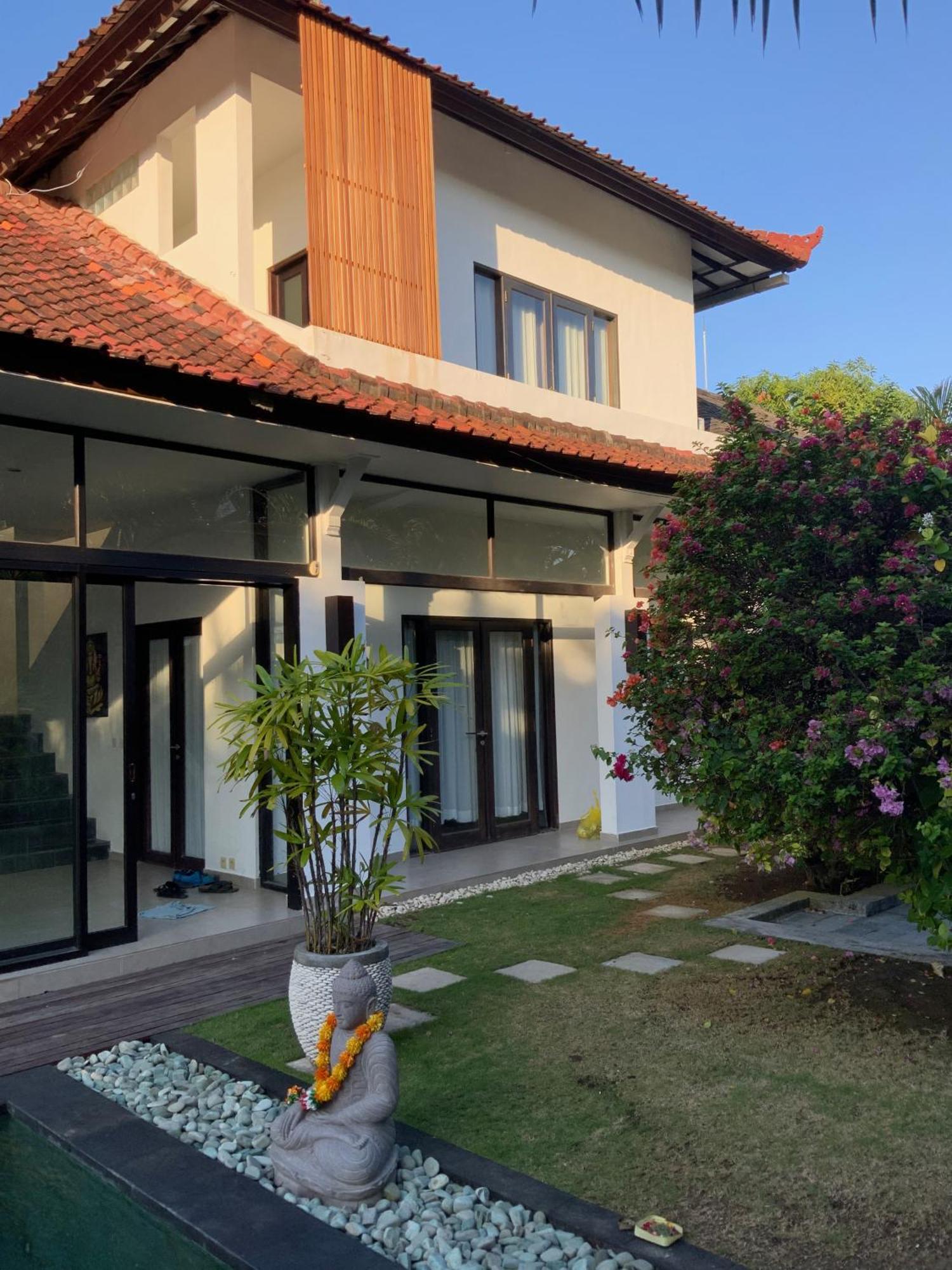 Villa Surga *