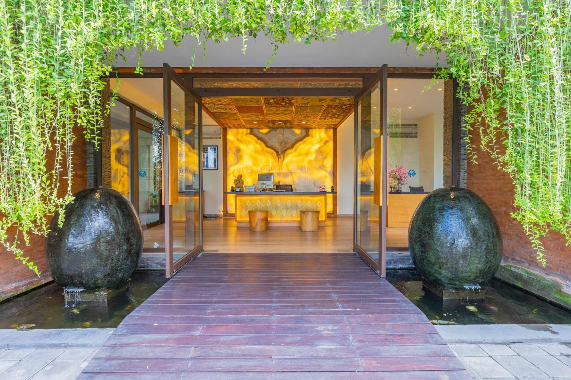 Lalasa Villa *