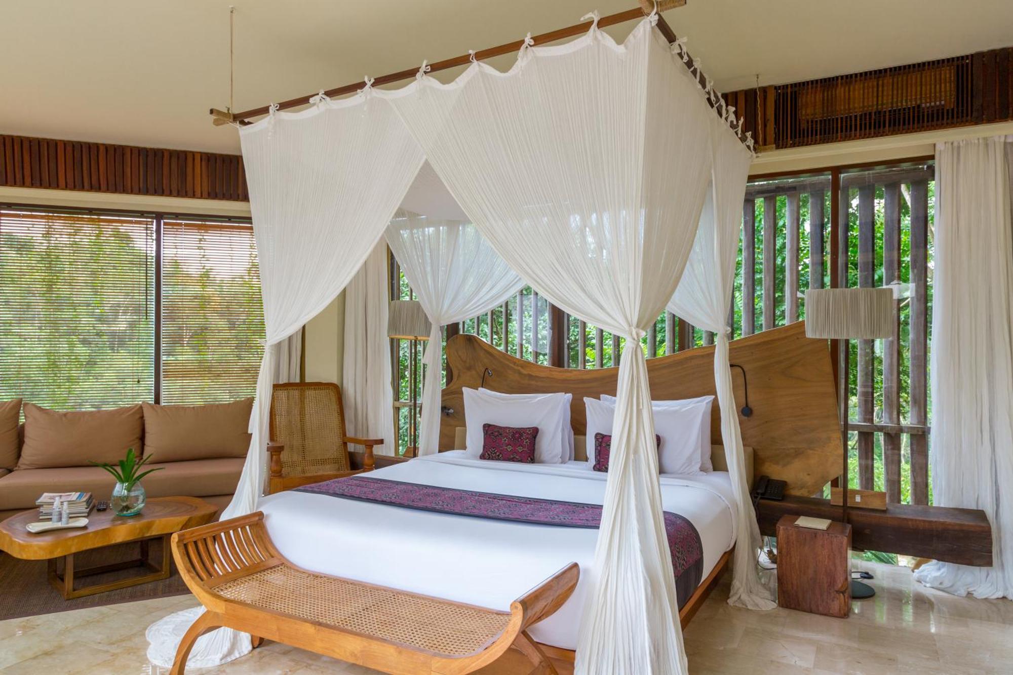 Resor Komaneka At Tanggayuda 5*