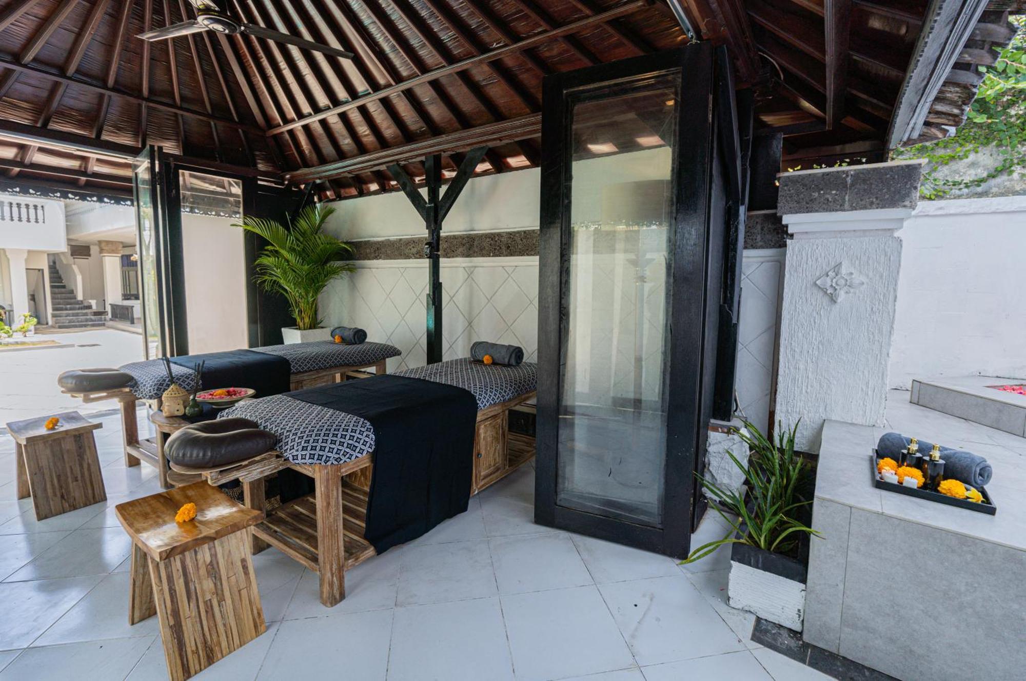 Hotel Casa Wina Kuta