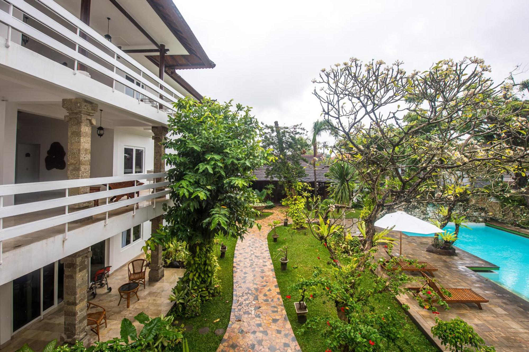 Sari Bunga Kuta Bali 3*
