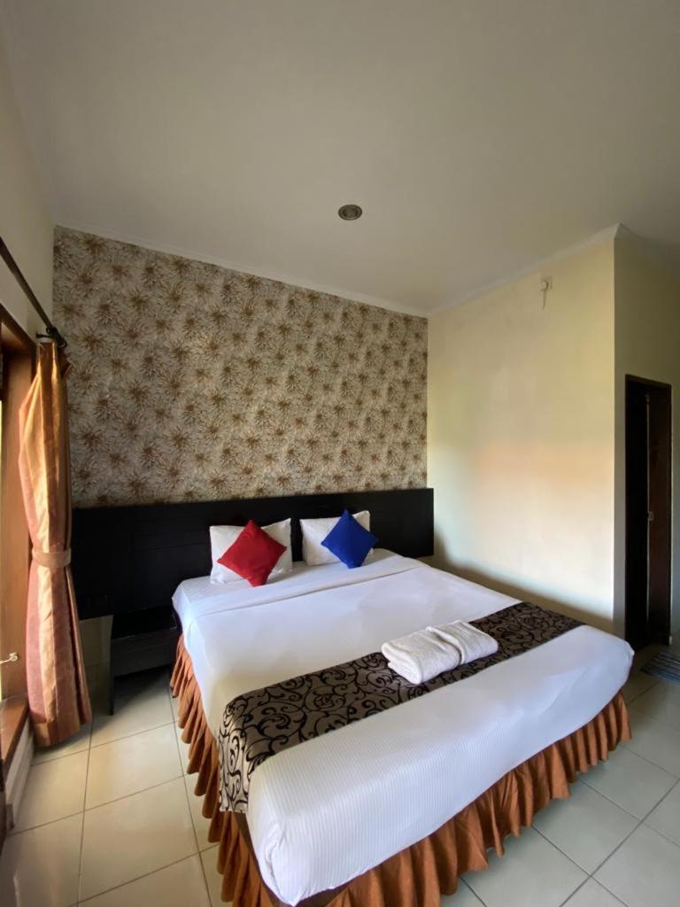 Jesens Ii Hotel