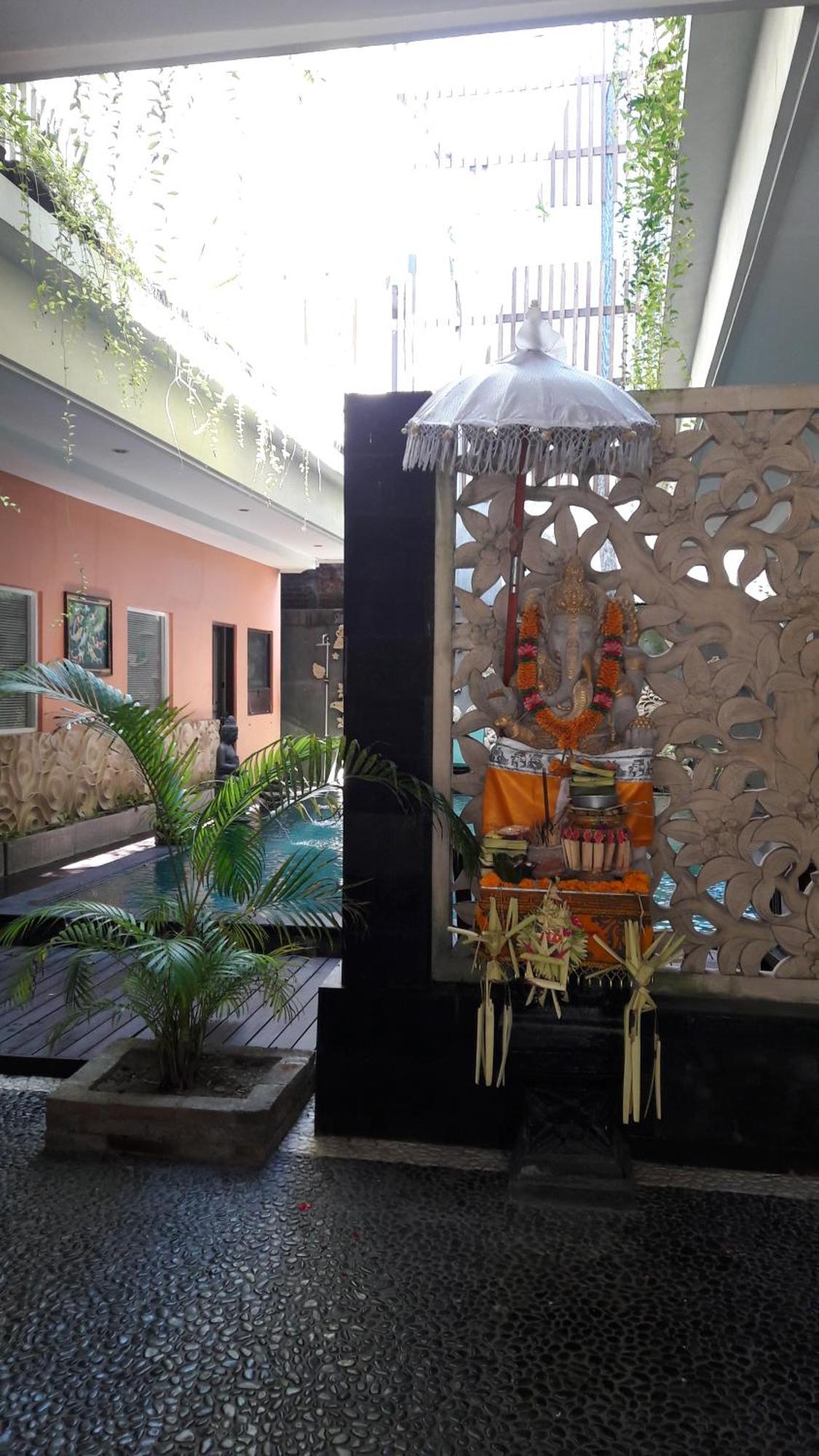 The Agung 2* Seminyak (Bali)