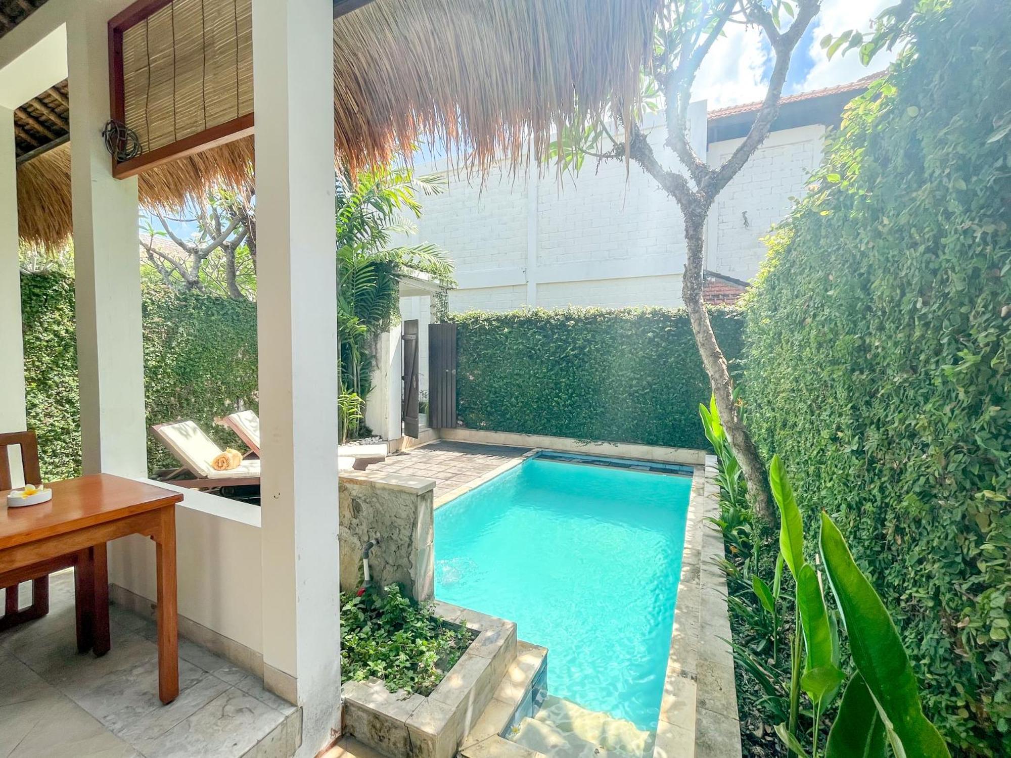 Hotel The Lagoon Bali Pool And 3*
