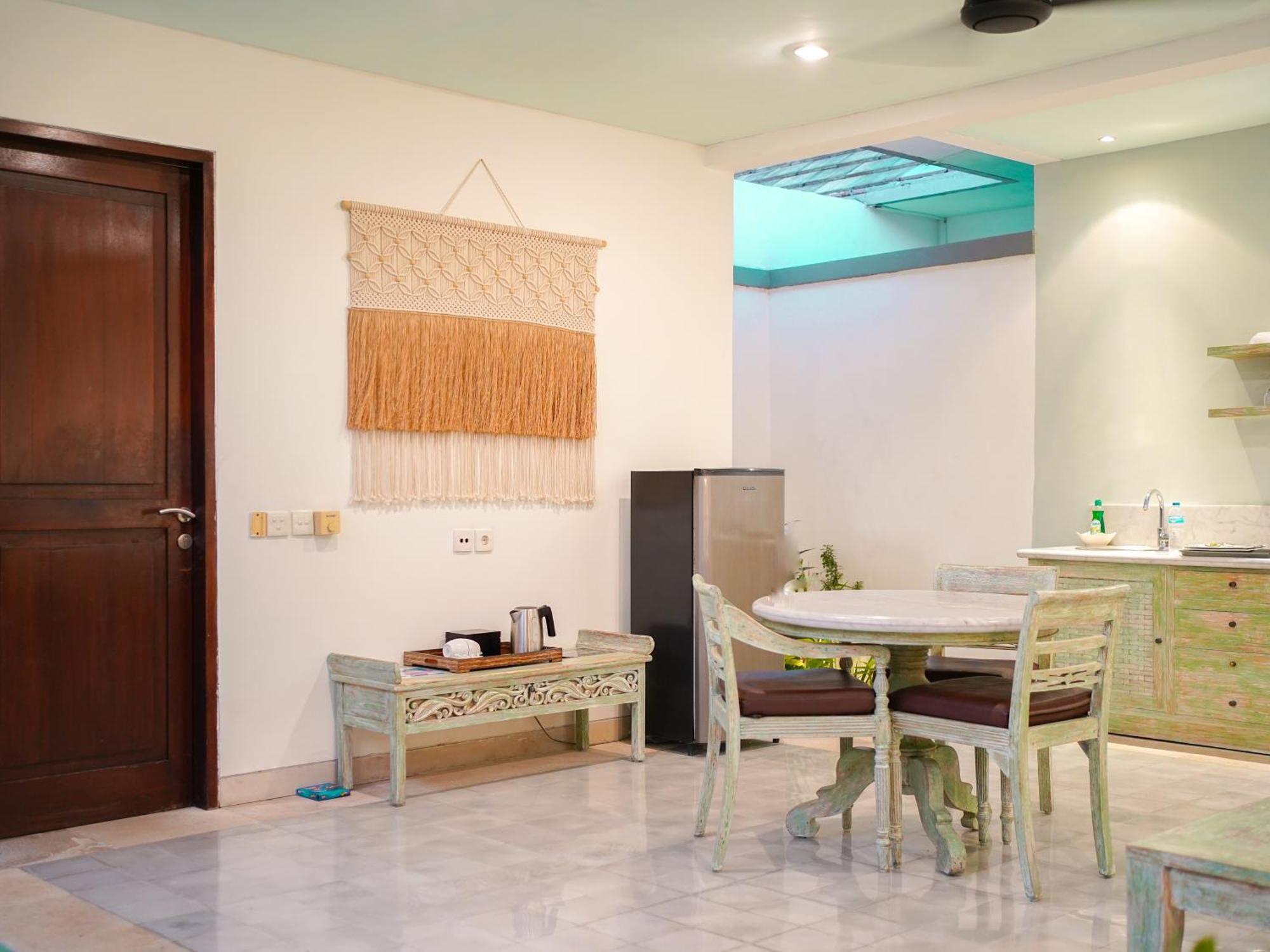 New Sara Villa Seminyak (Bali)