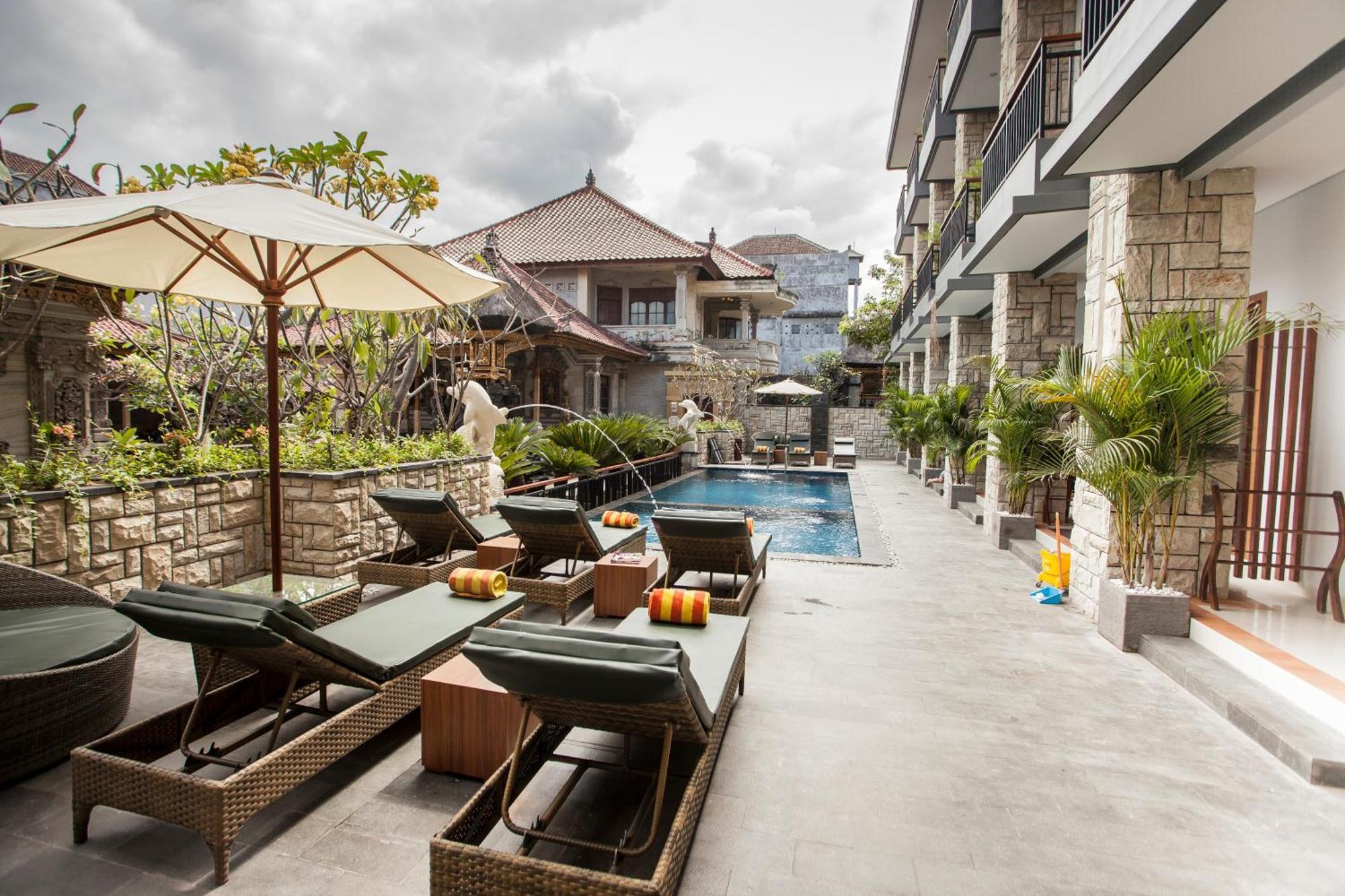 Hotel Satriya 3*
