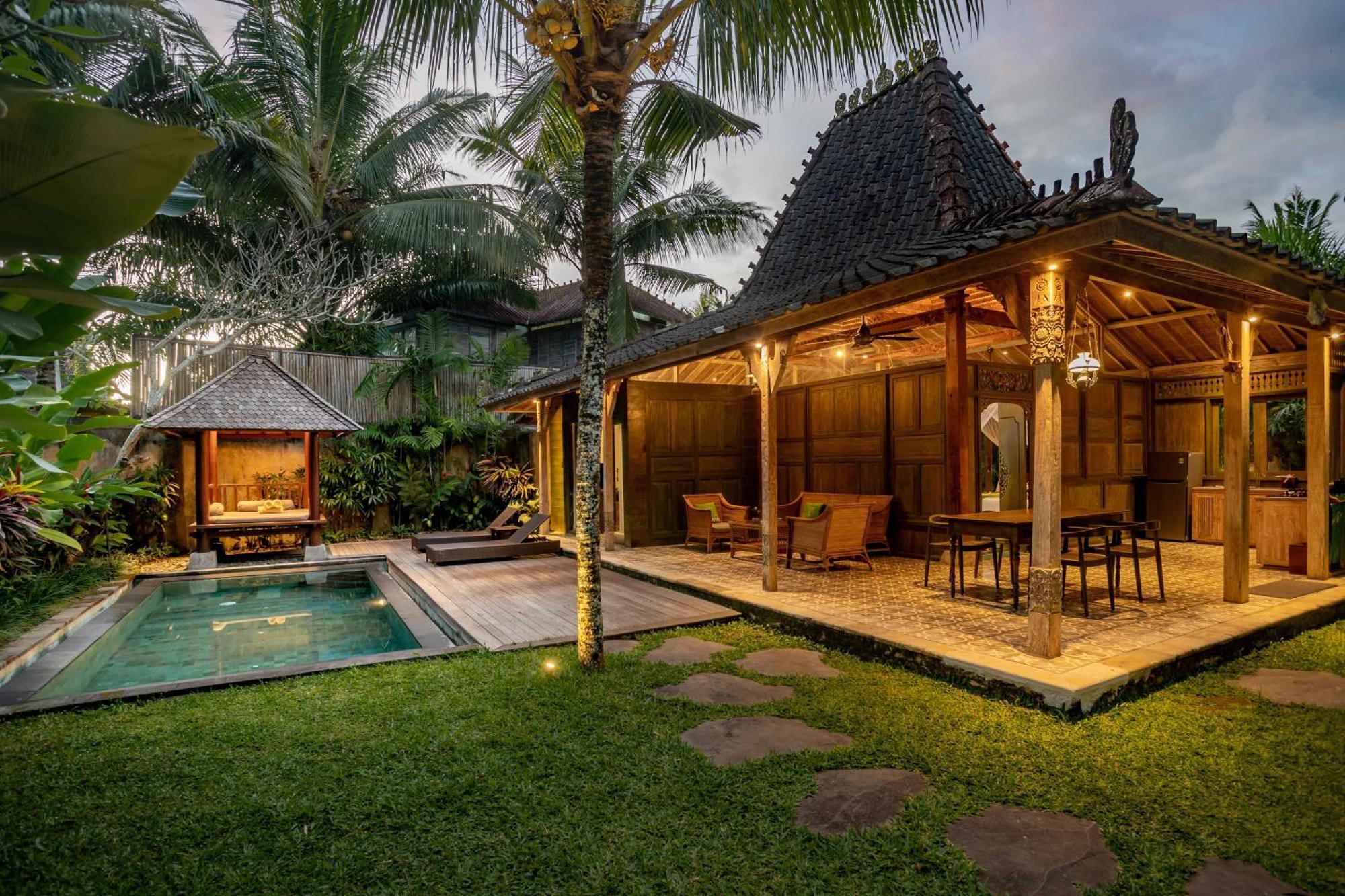 Villa Arya *