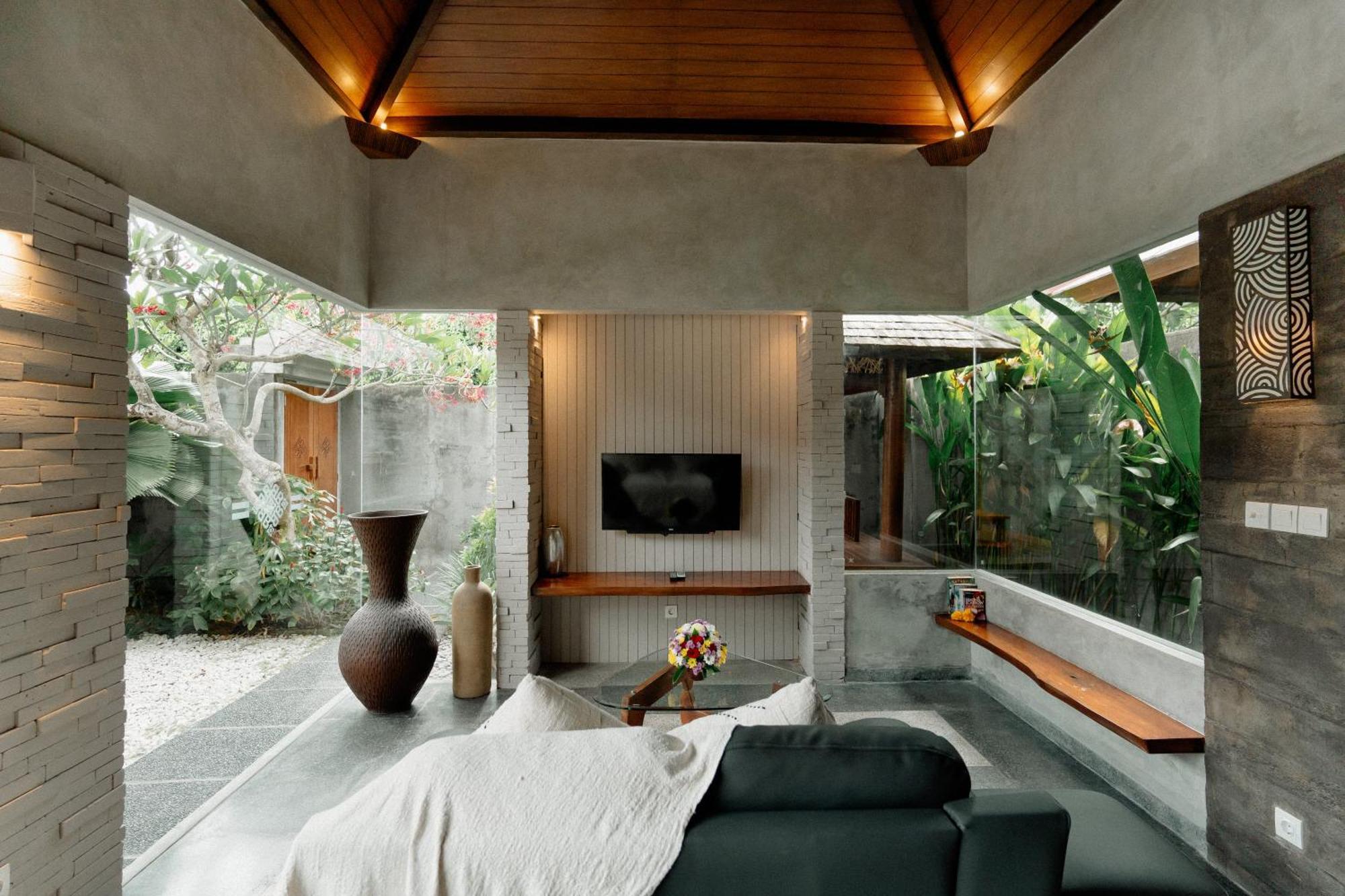 Bracha Bali - Chse Certified