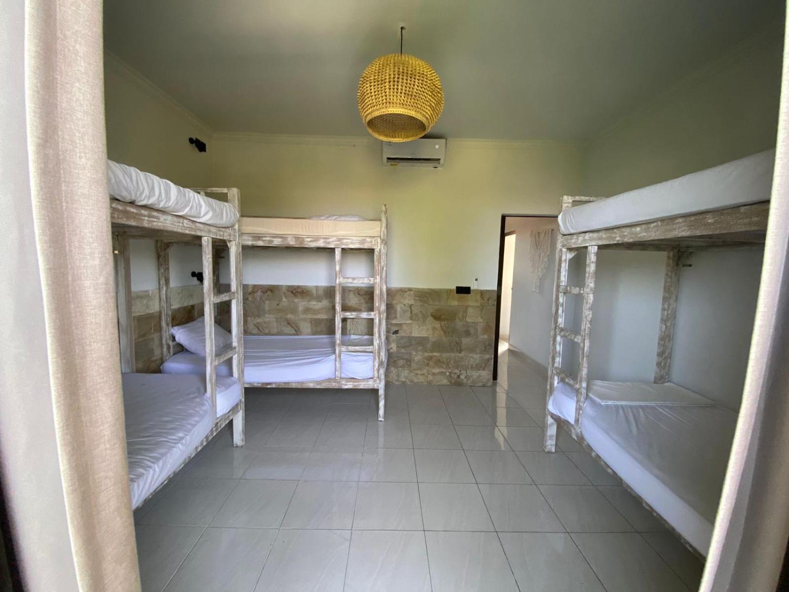 Hotel Mangga Wangga Living