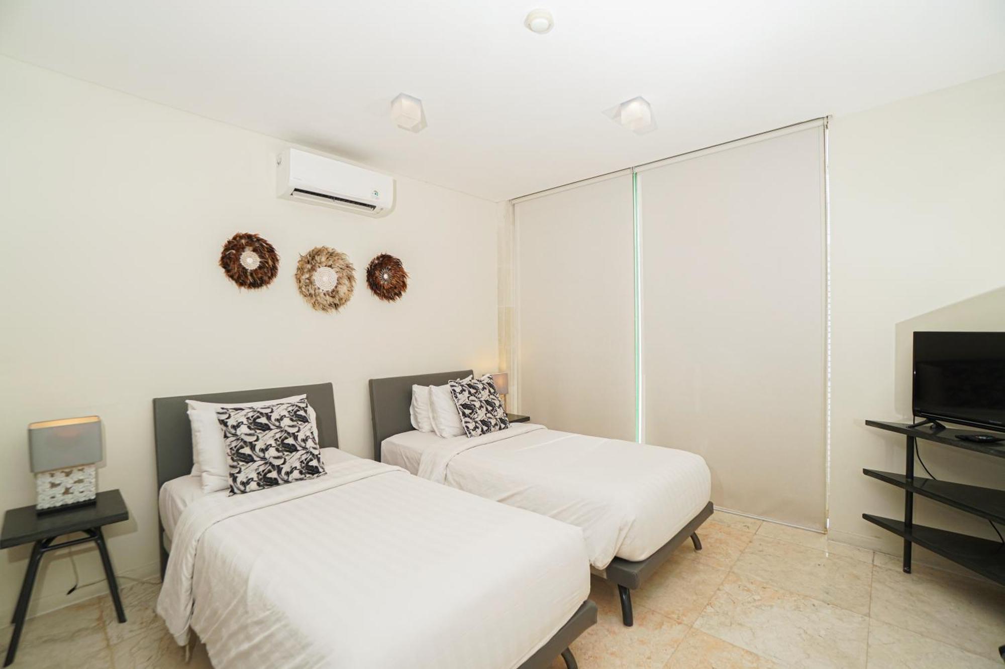 Hotel Furamaxclusive Ocean Beach Seminyak Bali 5*