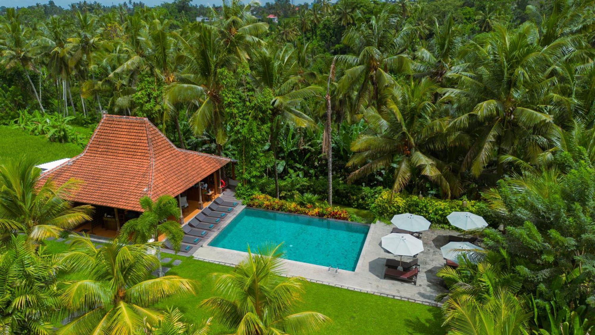 Pertiwi Bisma Hotel 3*