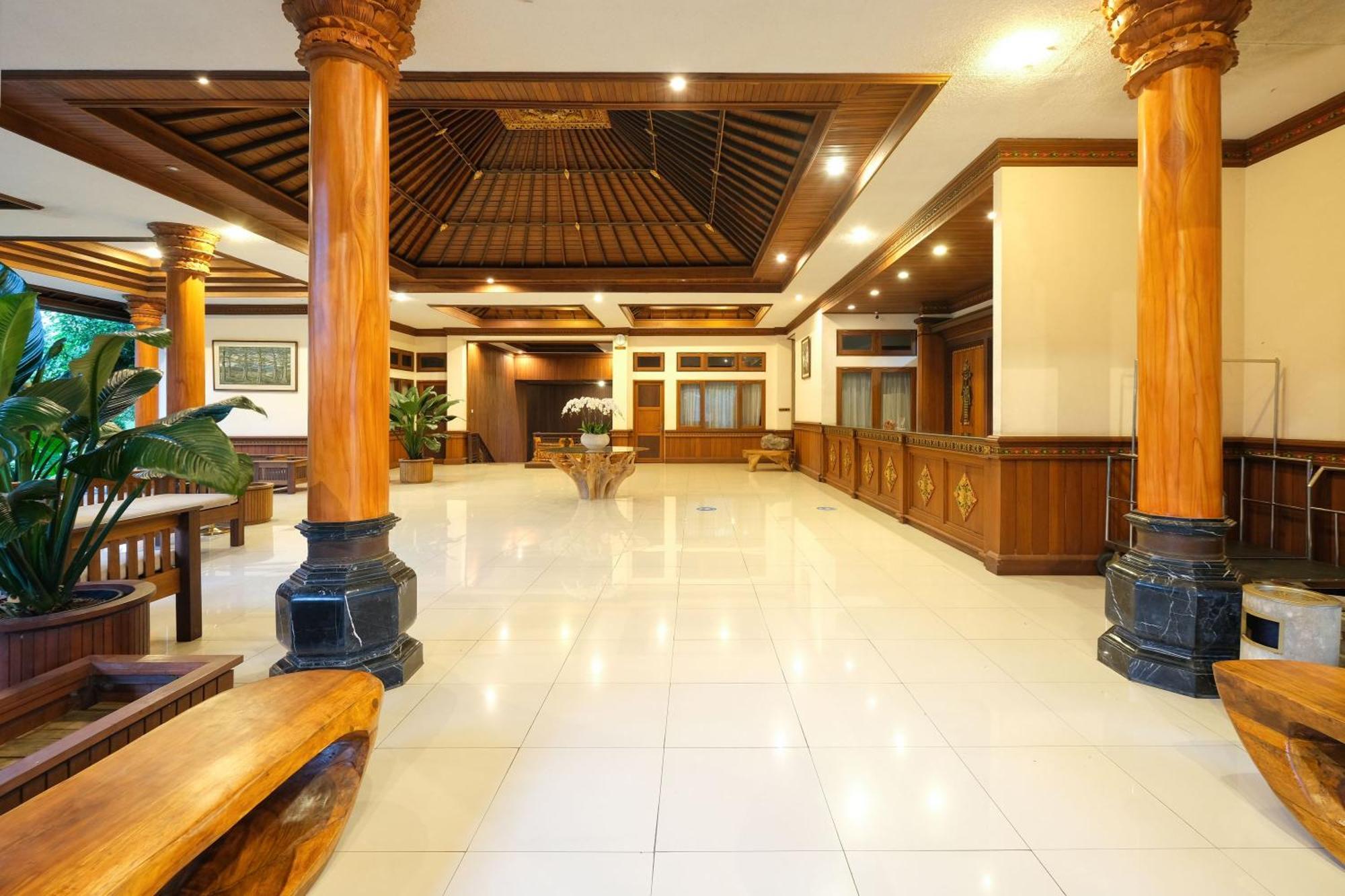 Hotel Bhuwana And Farming