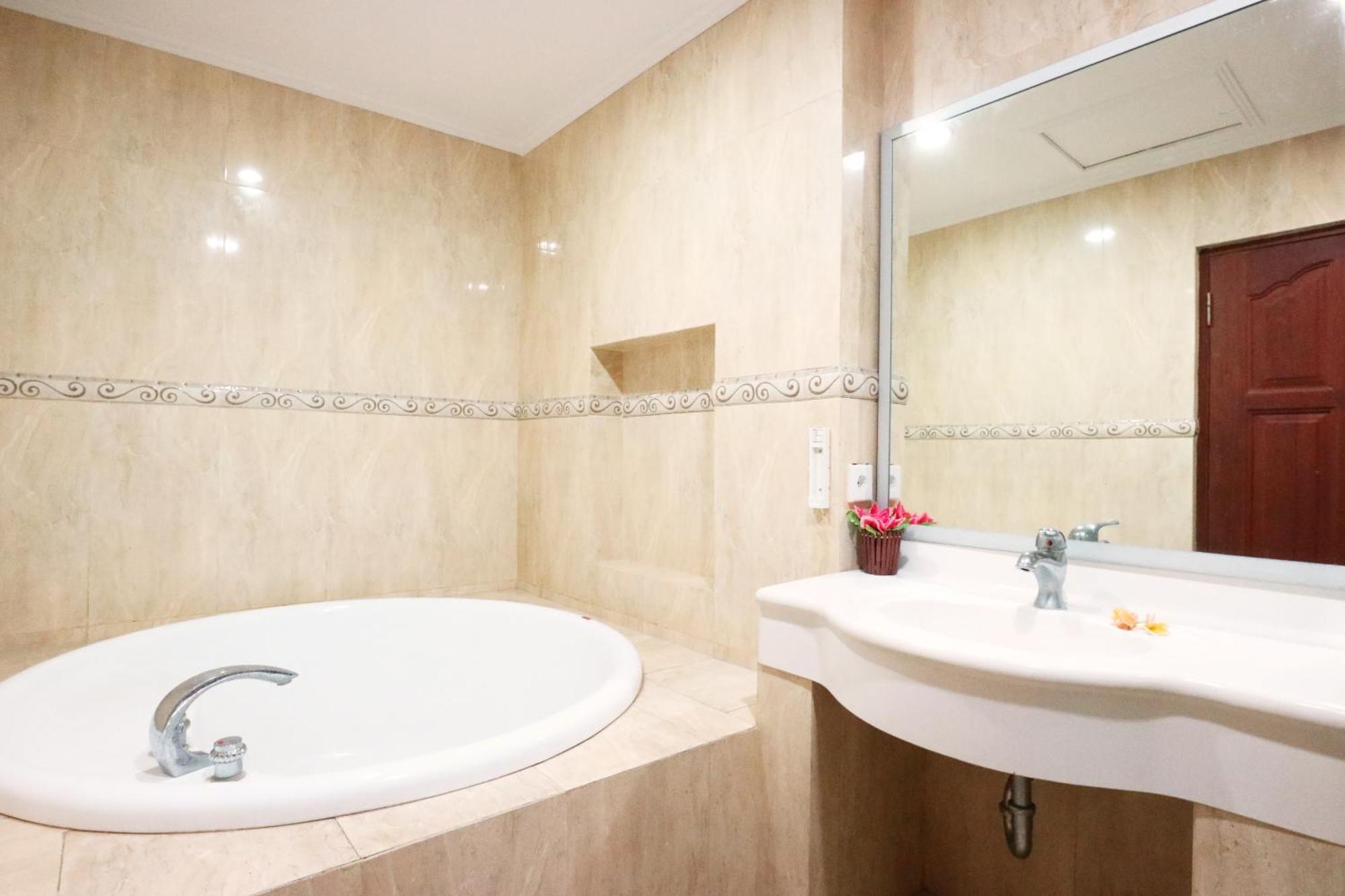 Bali Paradise 3* Denpasar (Bali)