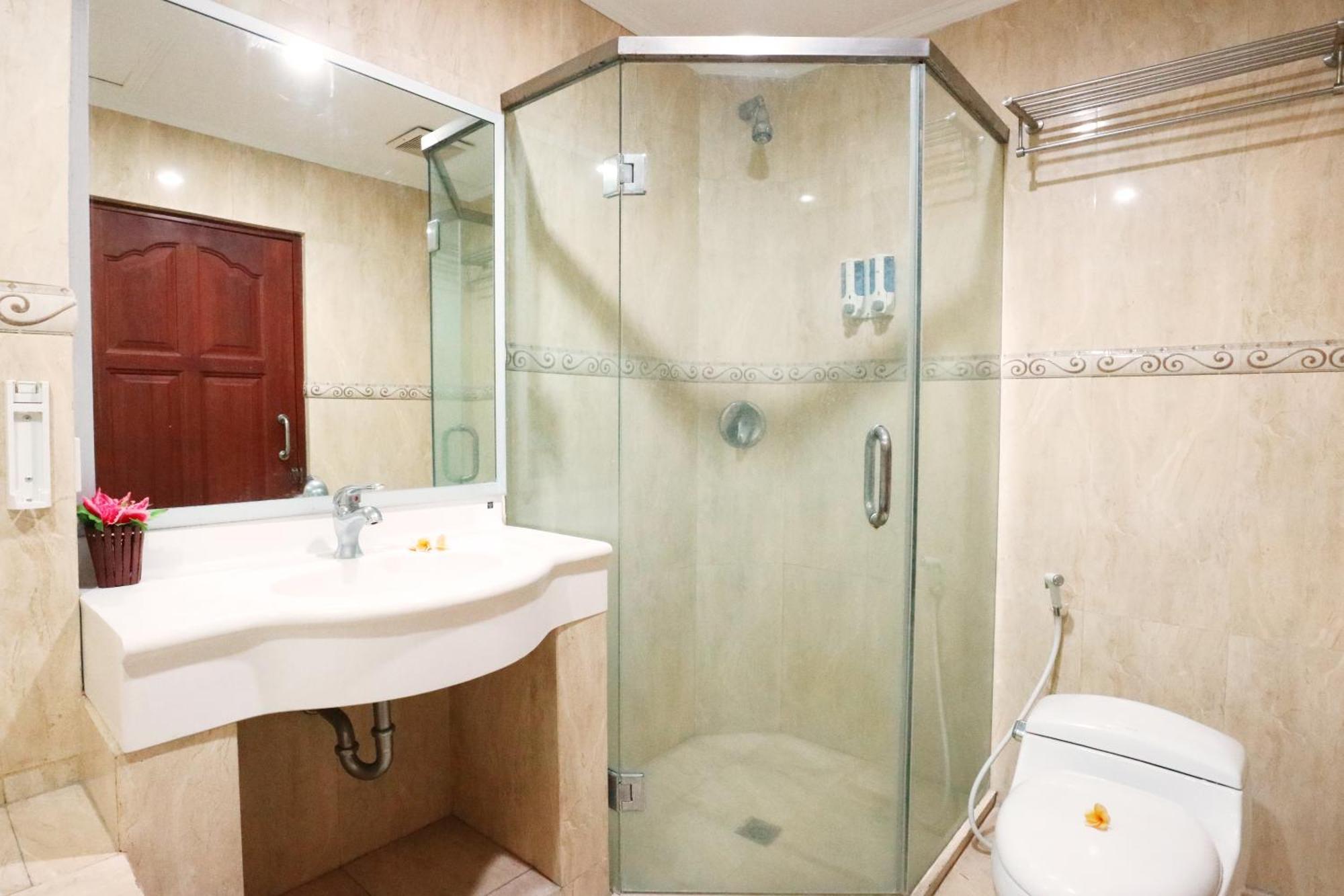Bali Paradise Hotel 3*